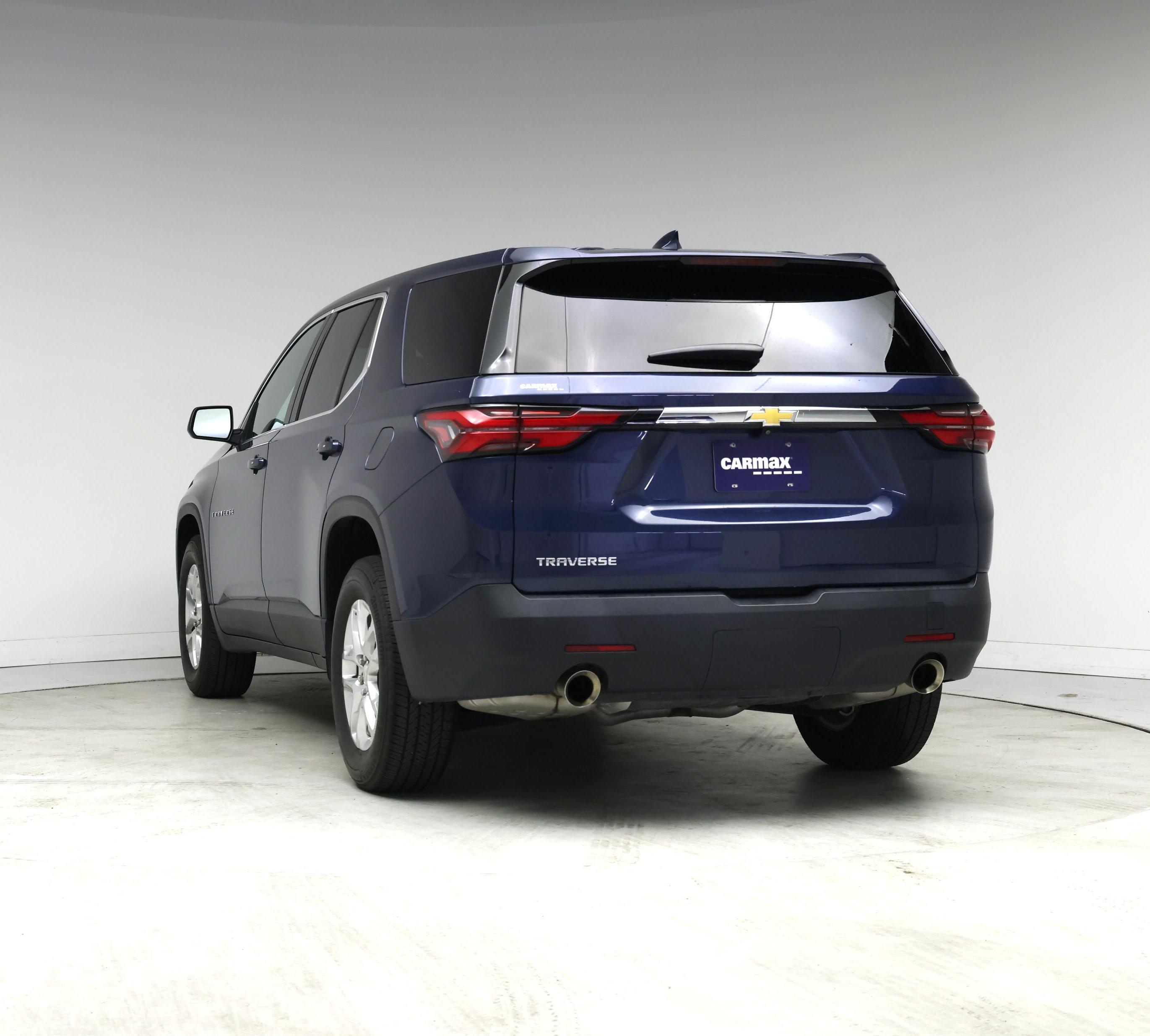 Thumbnail: 2022 Chevrolet Traverse - 2