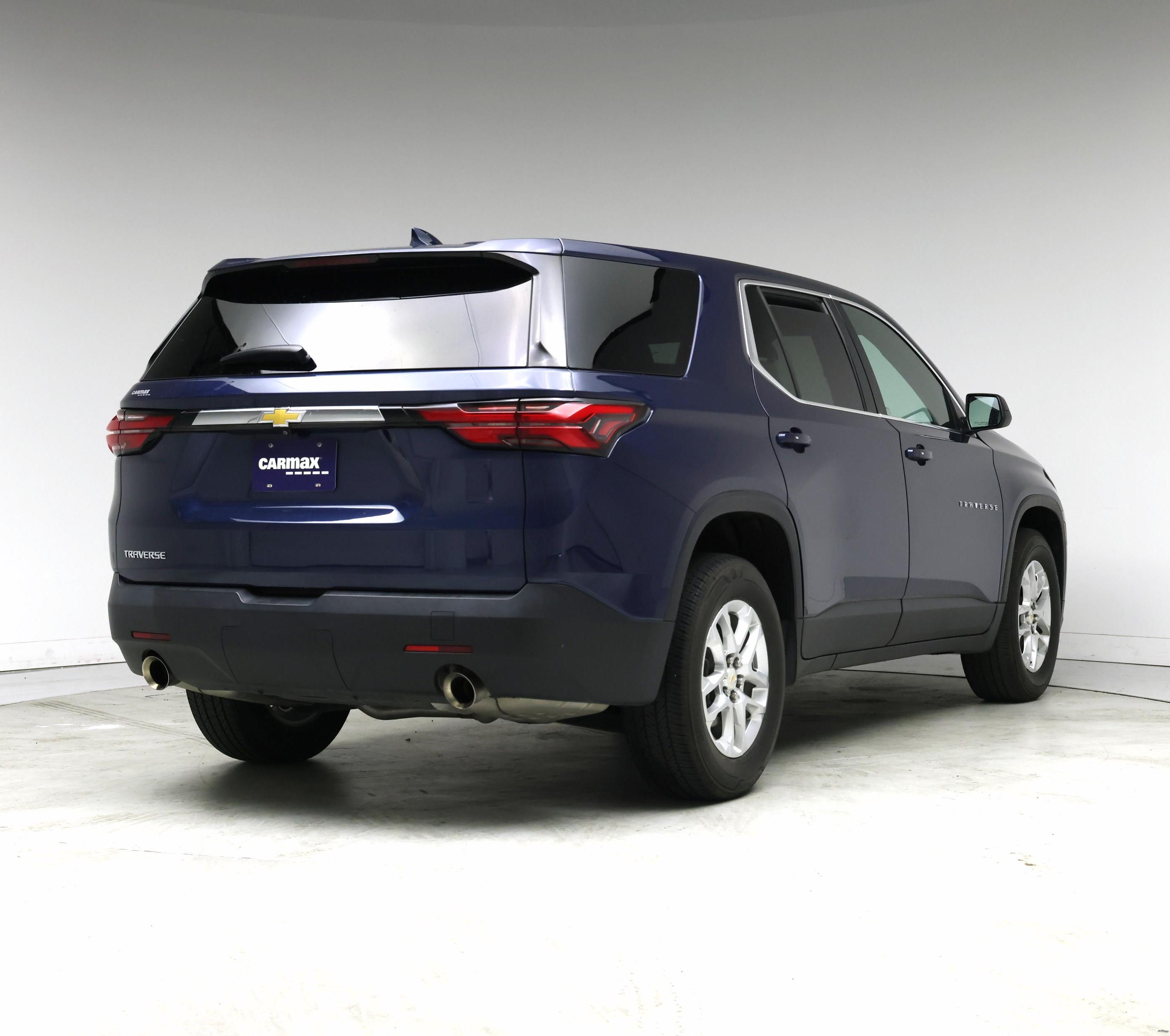 Thumbnail: 2022 Chevrolet Traverse - 8