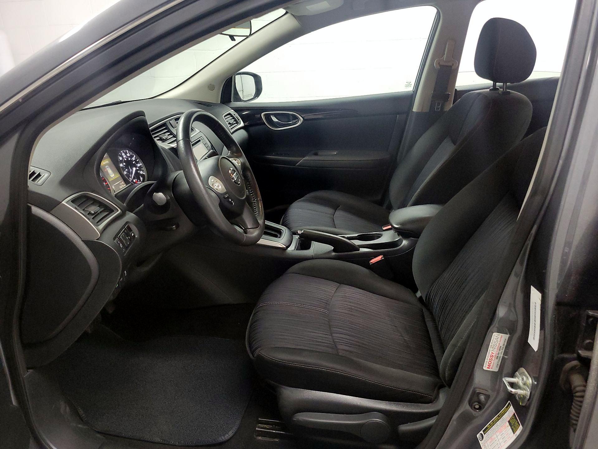 Thumbnail: 2017 Nissan Sentra - 11