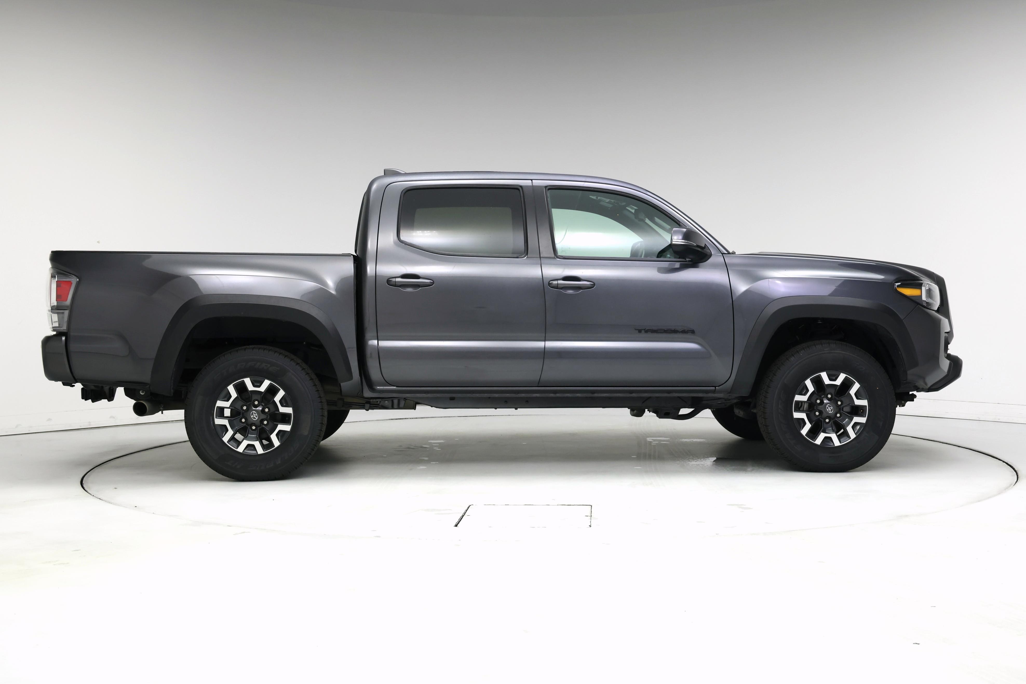 Thumbnail: 2022 Toyota Tacoma - 7