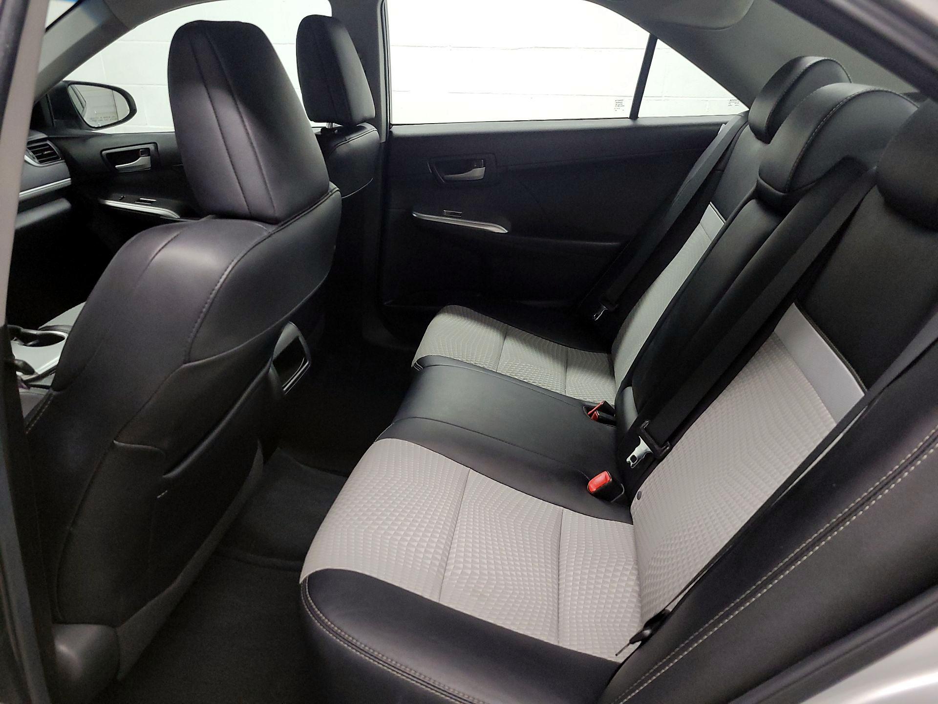 Thumbnail: 2013 Toyota Camry - 17