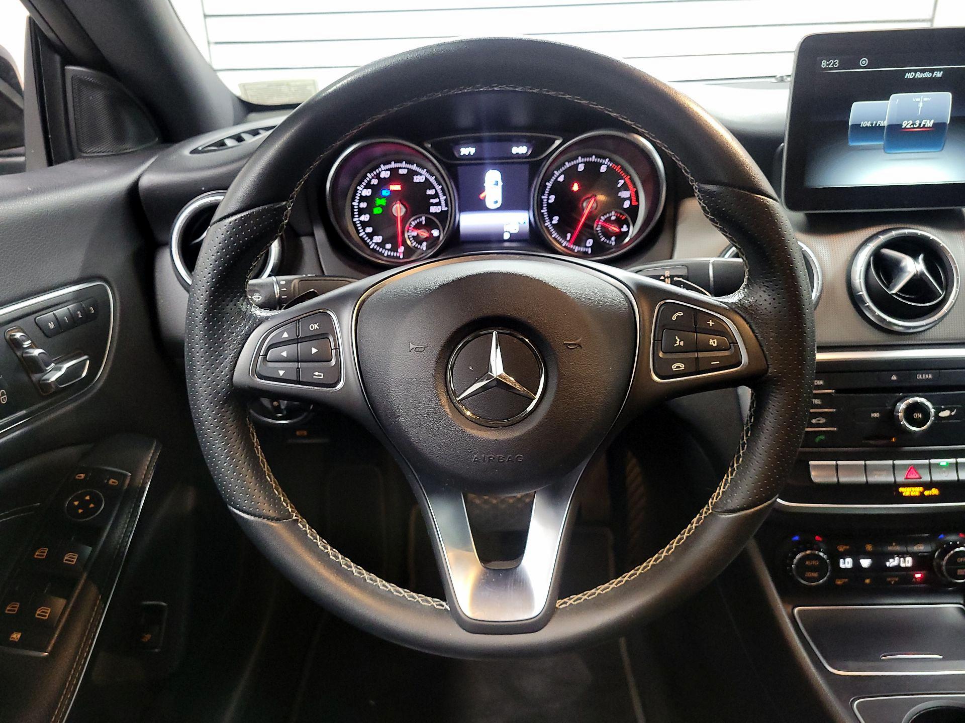 Thumbnail: 2018 Mercedes-Benz CLA - 10