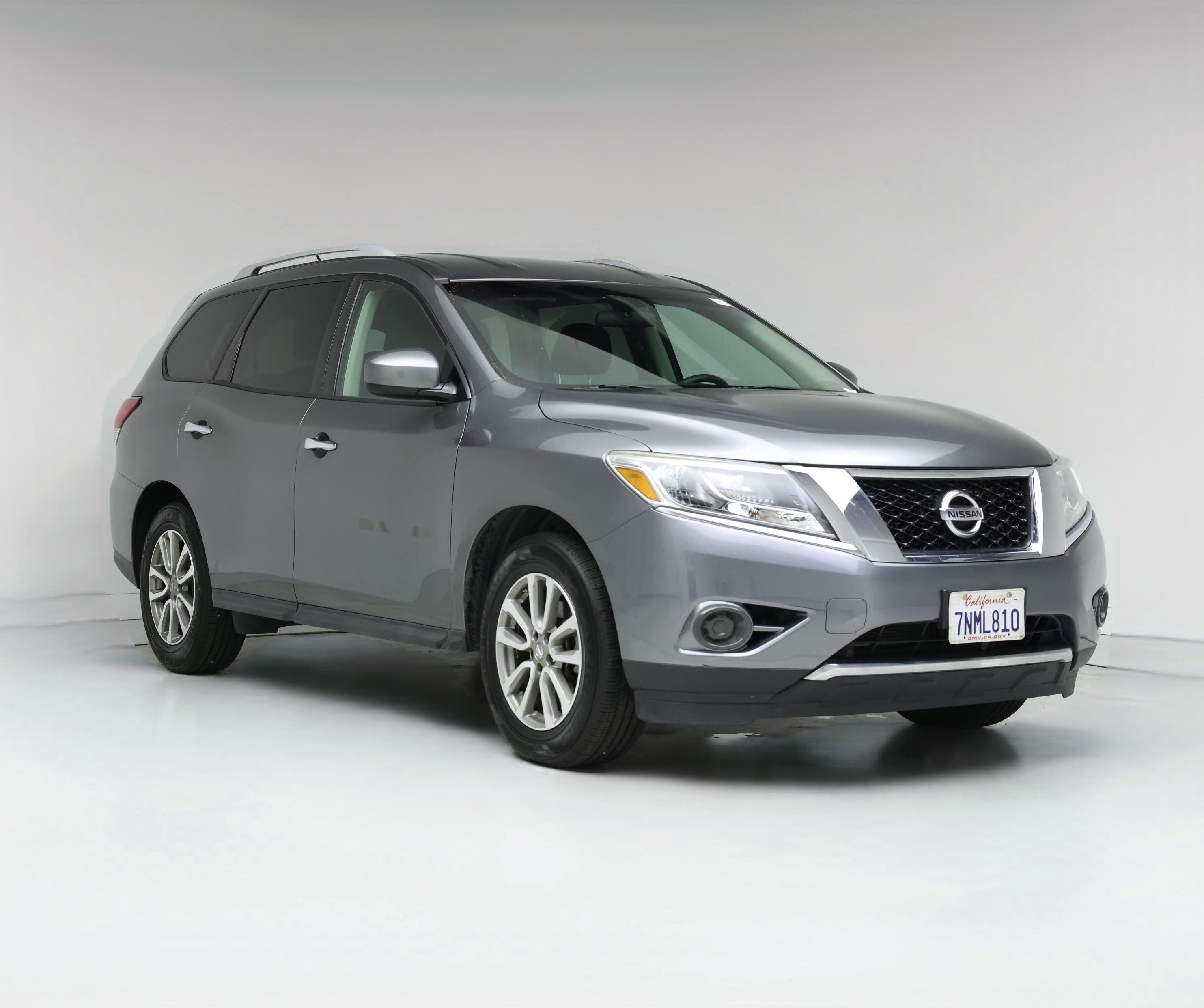 Thumbnail: 2015 Nissan Pathfinder - 1