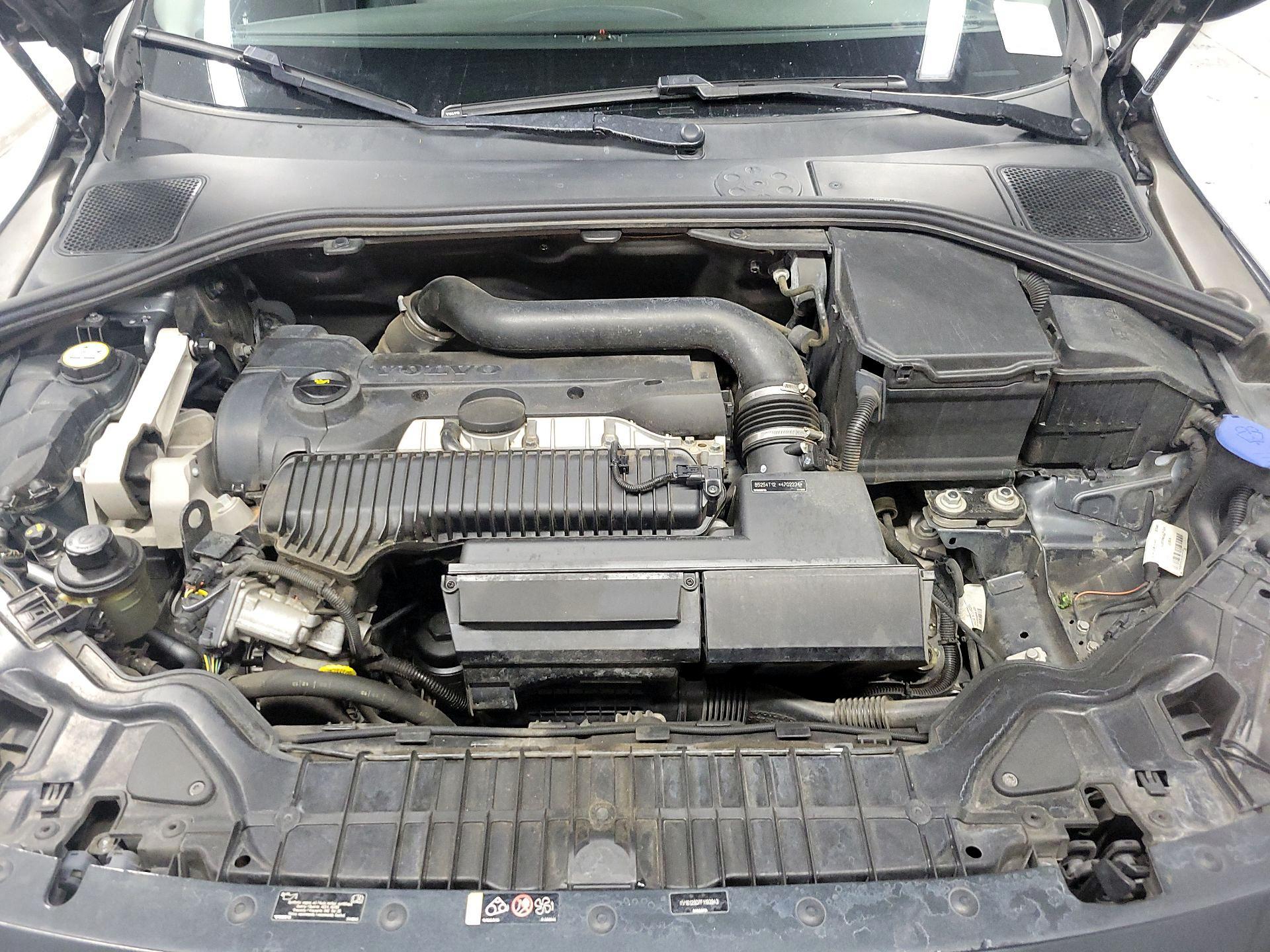 Thumbnail: 2015 Volvo V60 - 20