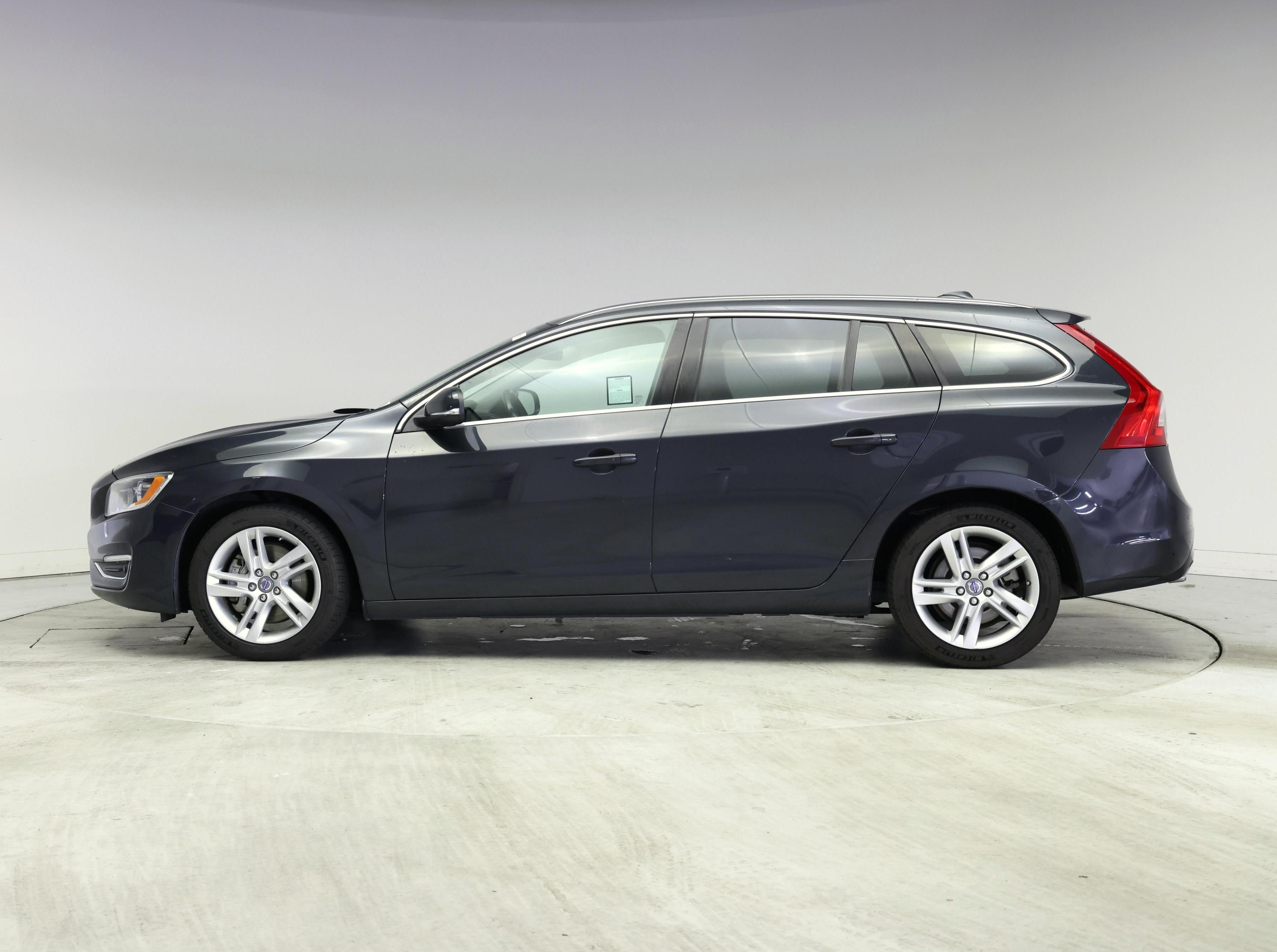 Thumbnail: 2015 Volvo V60 - 3