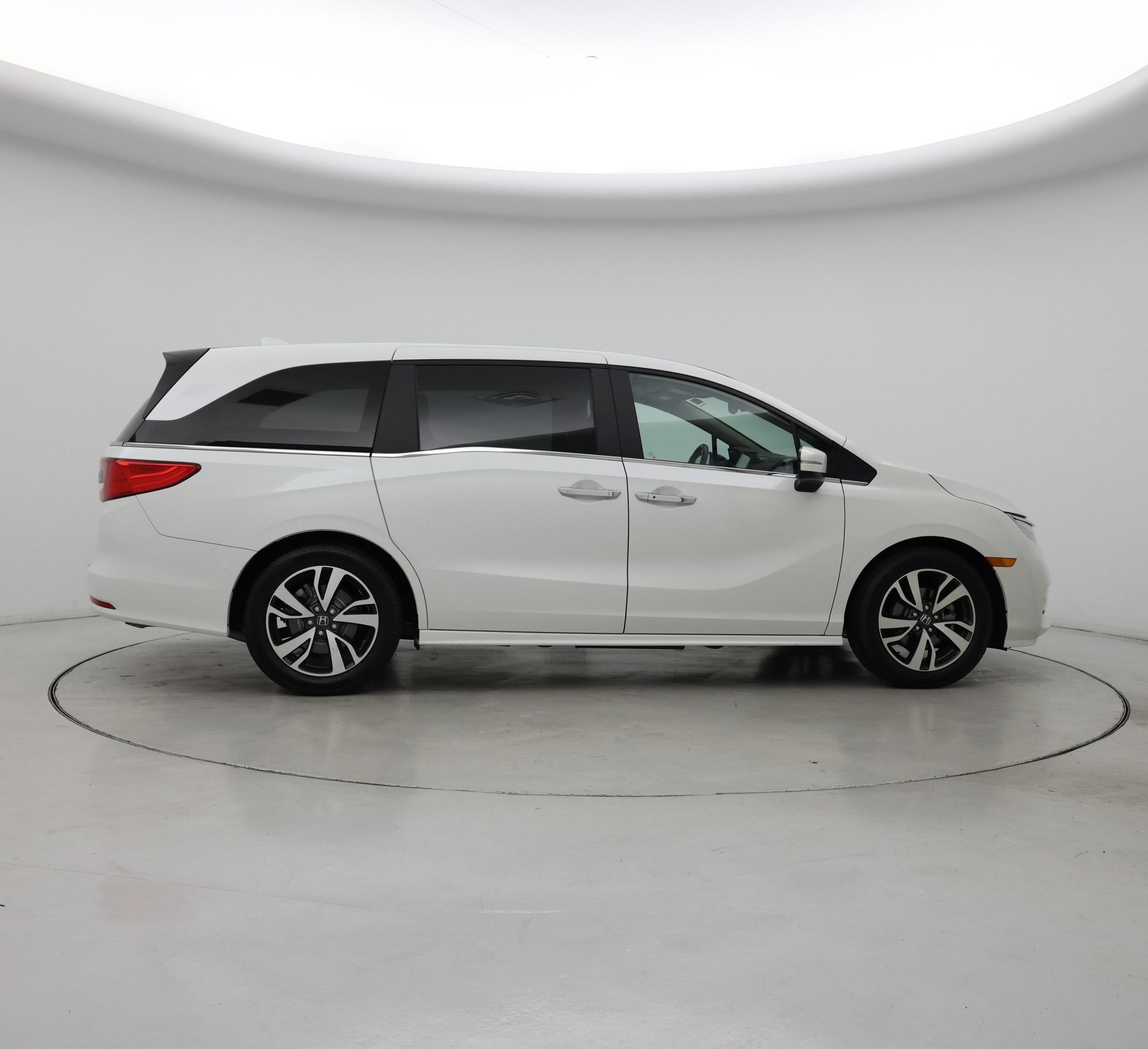 Thumbnail: 2021 Honda Odyssey - 7