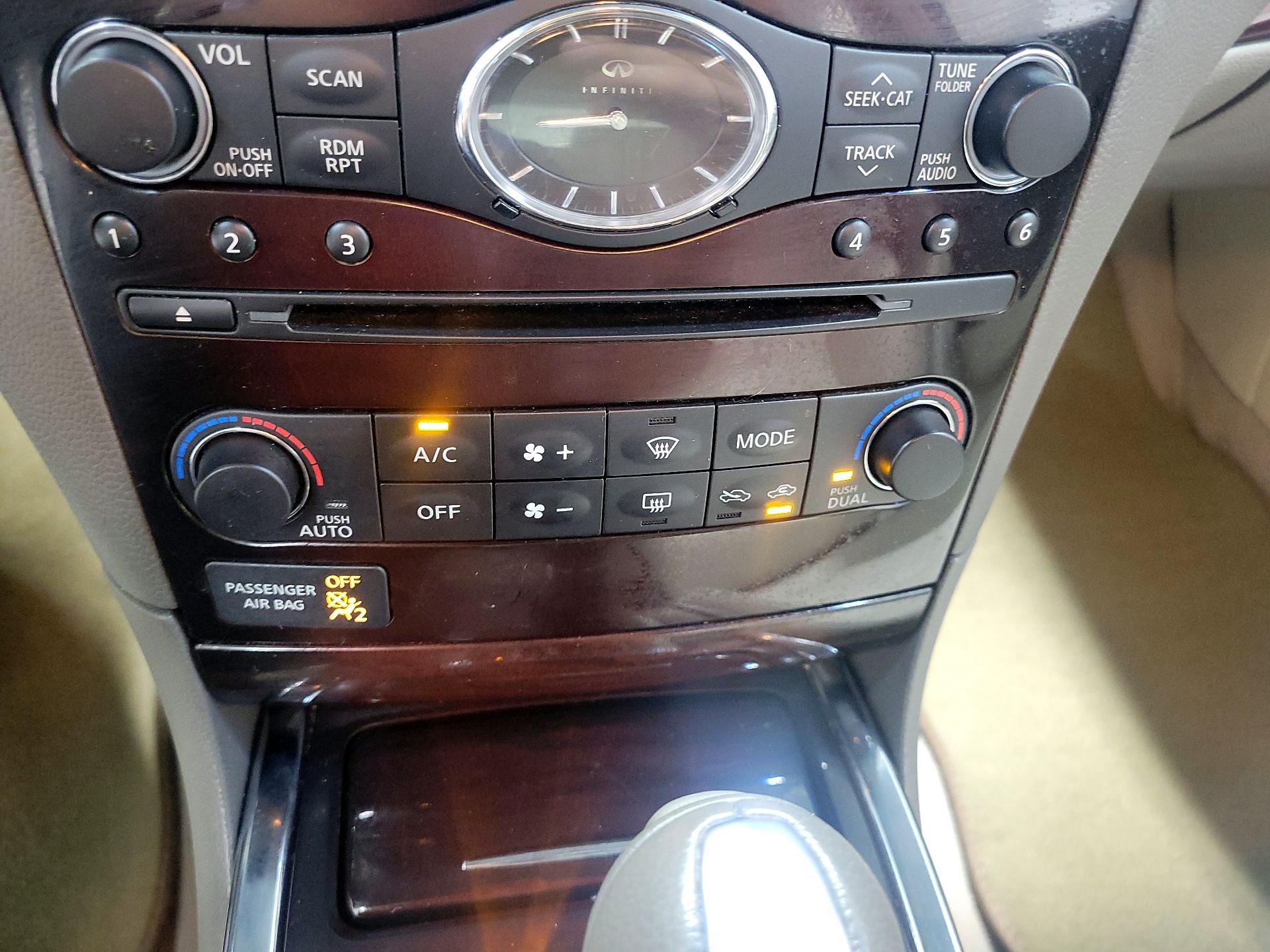 Thumbnail: 2013 INFINITI G37 - 15