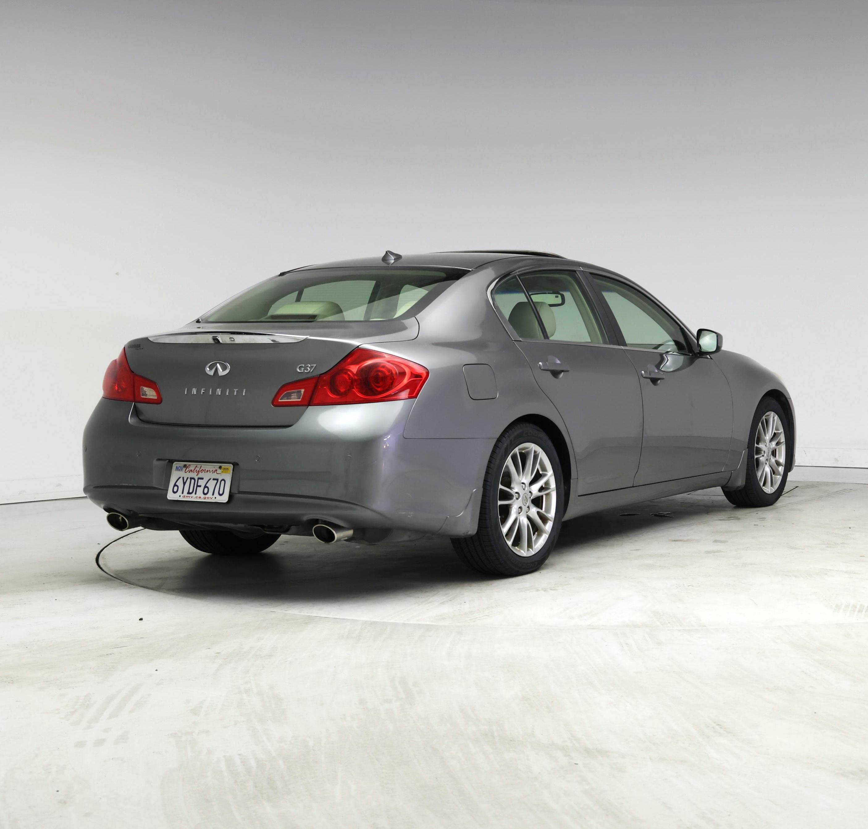 Thumbnail: 2013 INFINITI G37 - 8