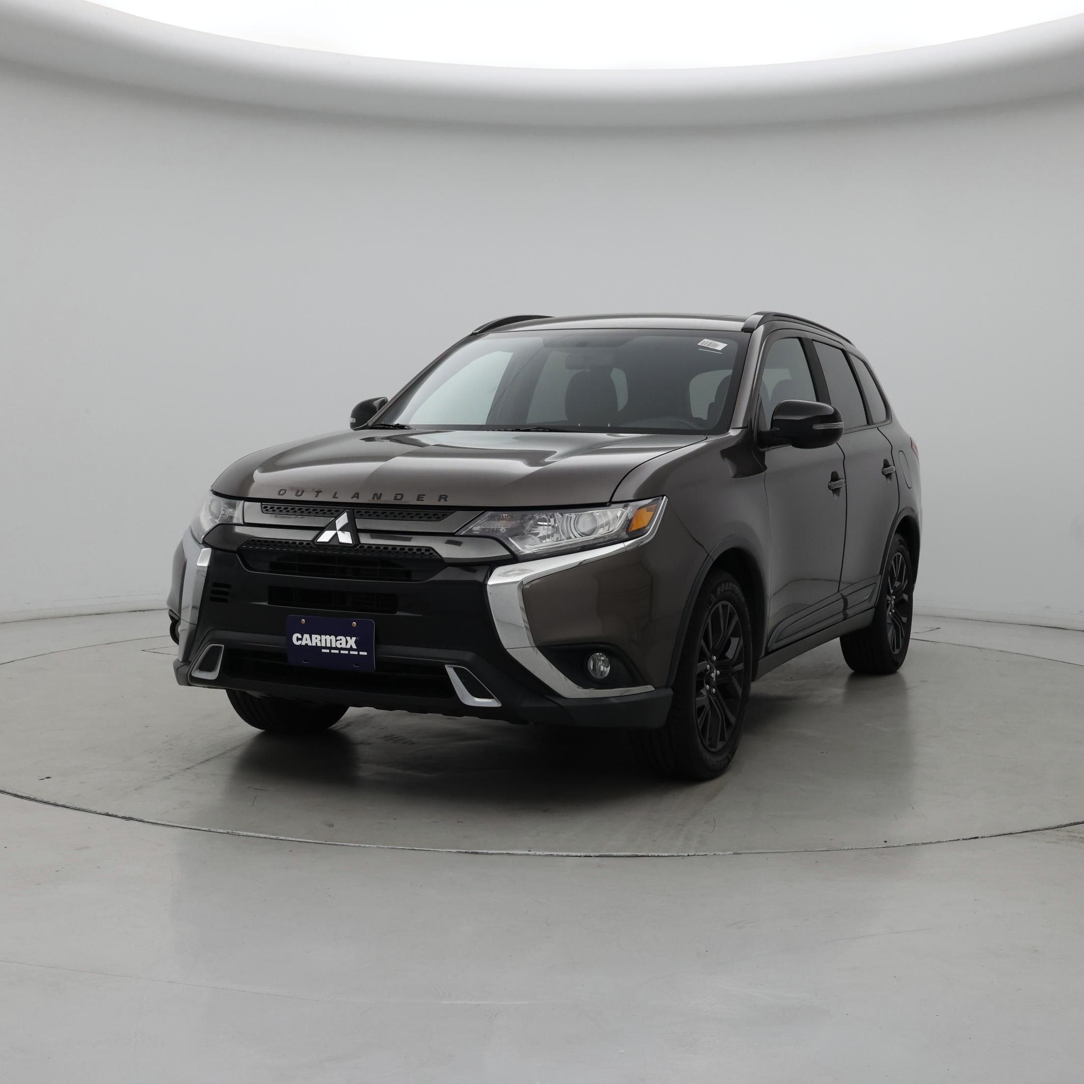 Thumbnail: 2019 Mitsubishi Outlander - 4