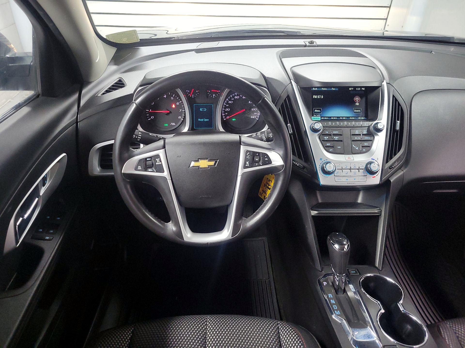 Thumbnail: 2017 Chevrolet Equinox - 10