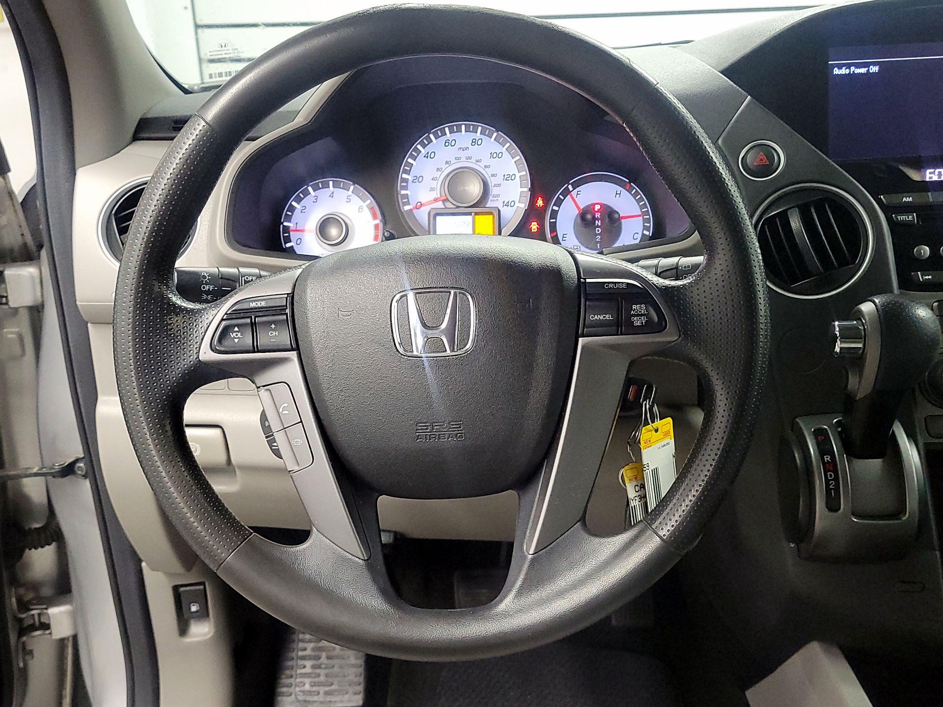 Thumbnail: 2013 Honda Pilot - 10