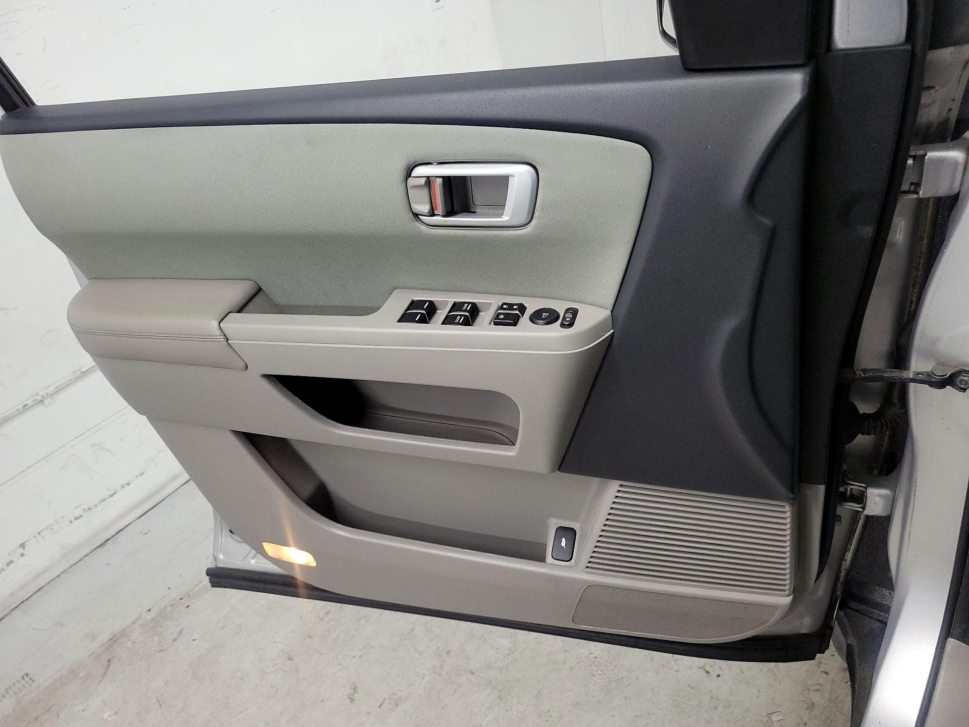 Thumbnail: 2013 Honda Pilot - 12
