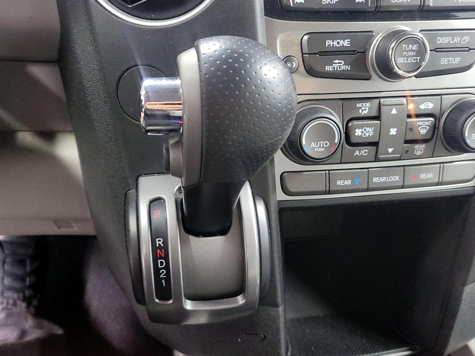 Thumbnail: 2013 Honda Pilot - 16