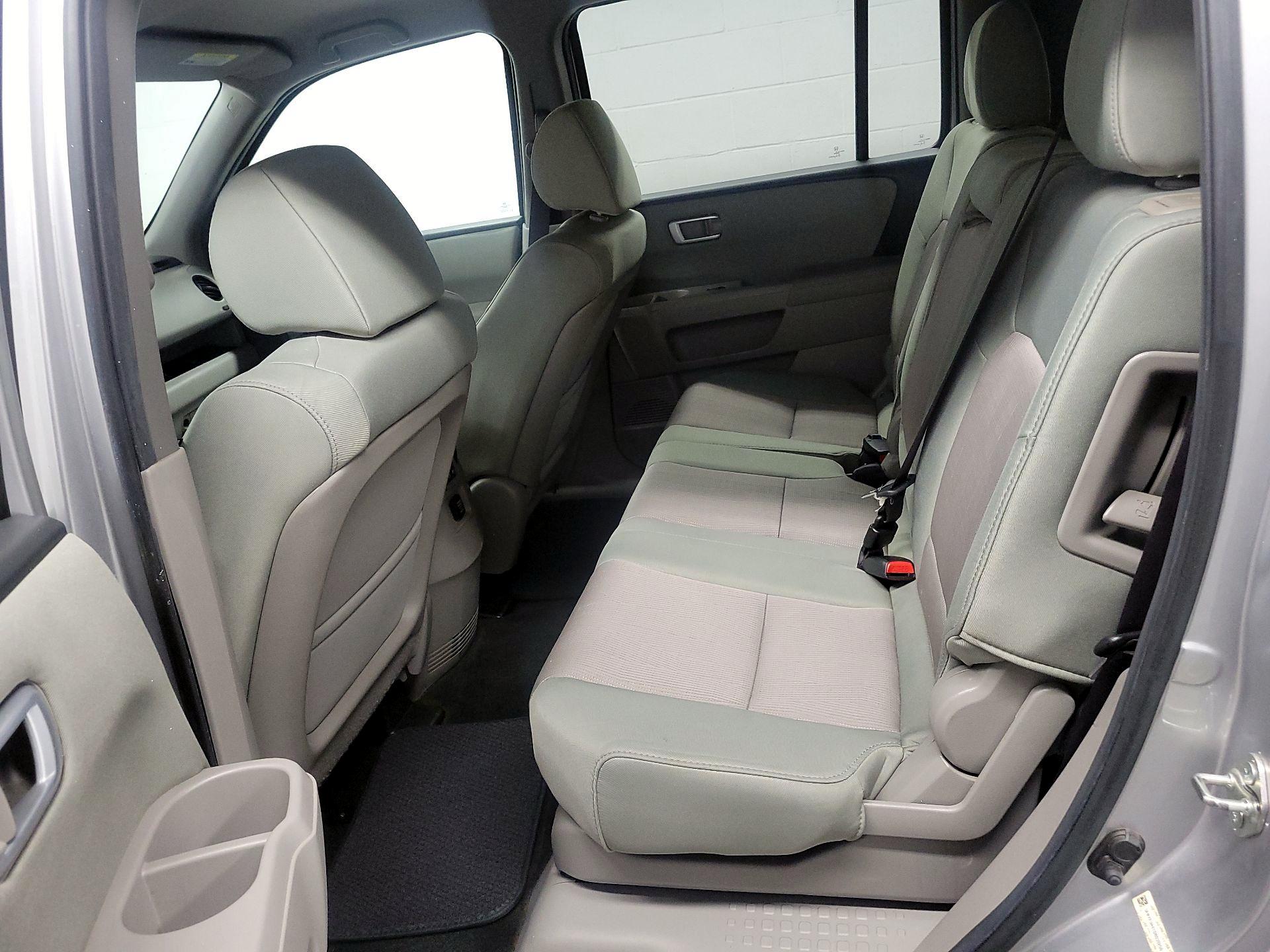 Thumbnail: 2013 Honda Pilot - 17