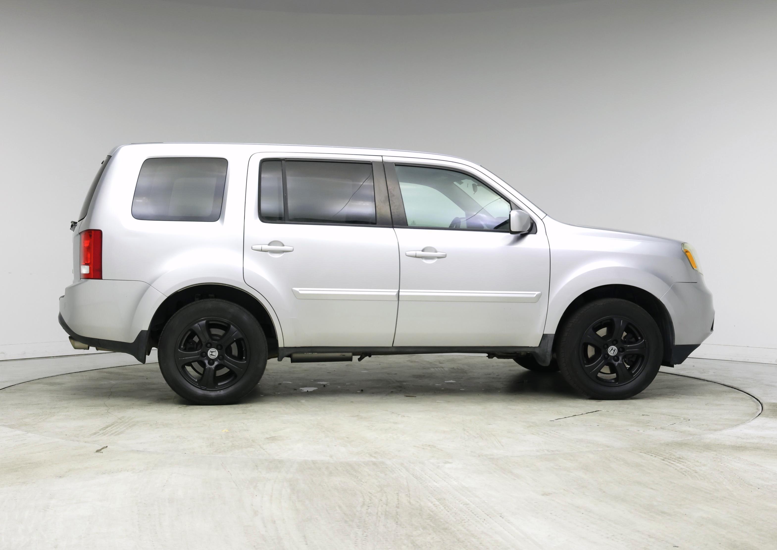 Thumbnail: 2013 Honda Pilot - 7