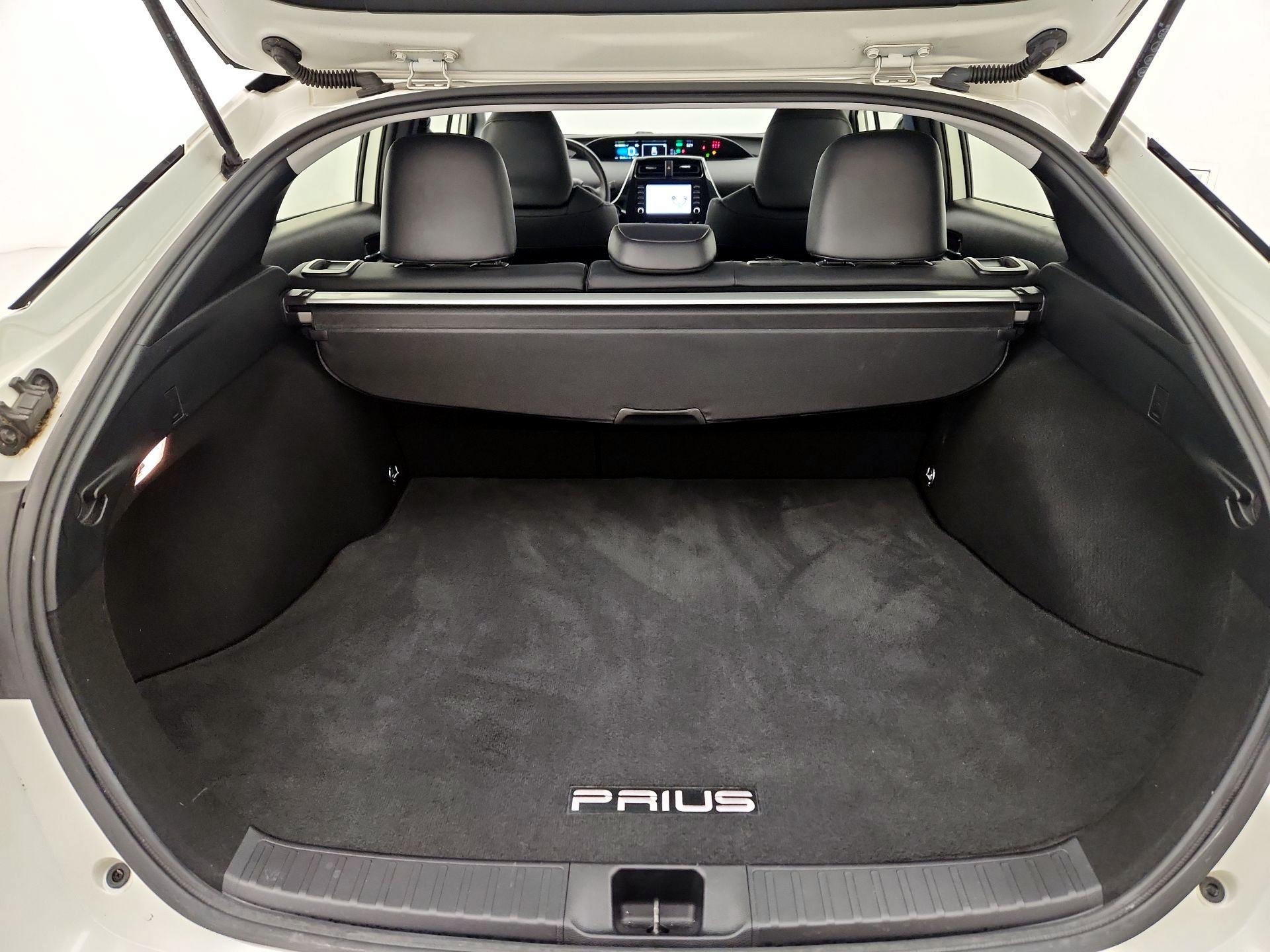 Thumbnail: 2020 Toyota Prius - 19