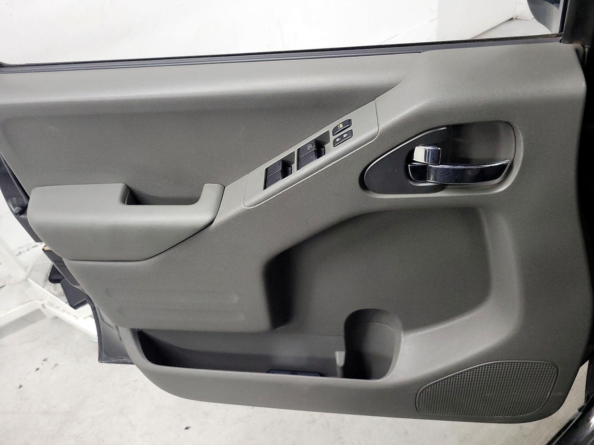 Thumbnail: 2015 Nissan Frontier - 12
