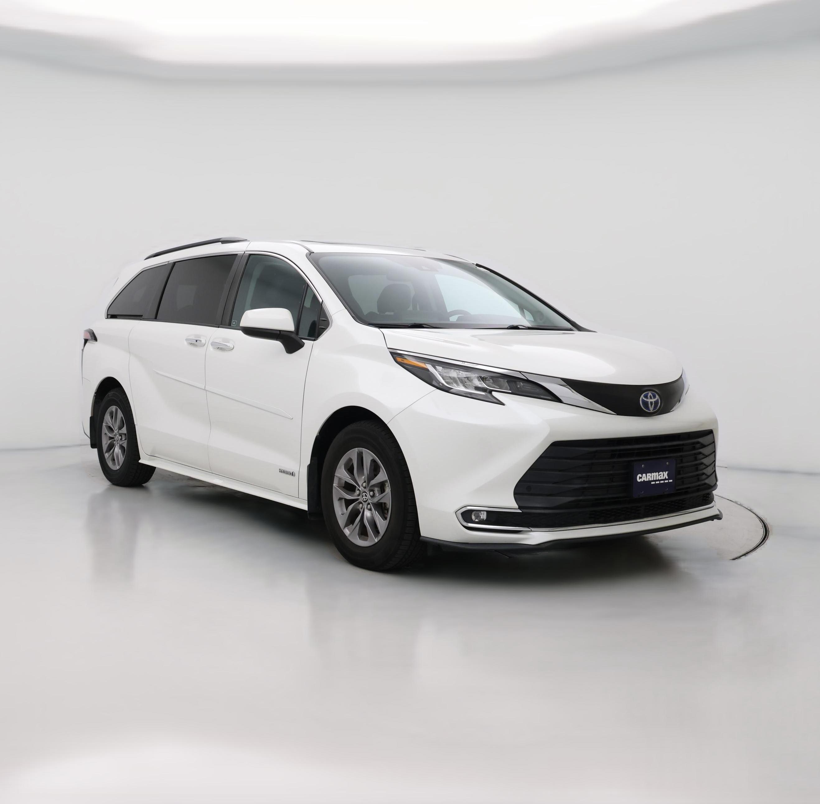 Thumbnail: 2021 Toyota Sienna - 1