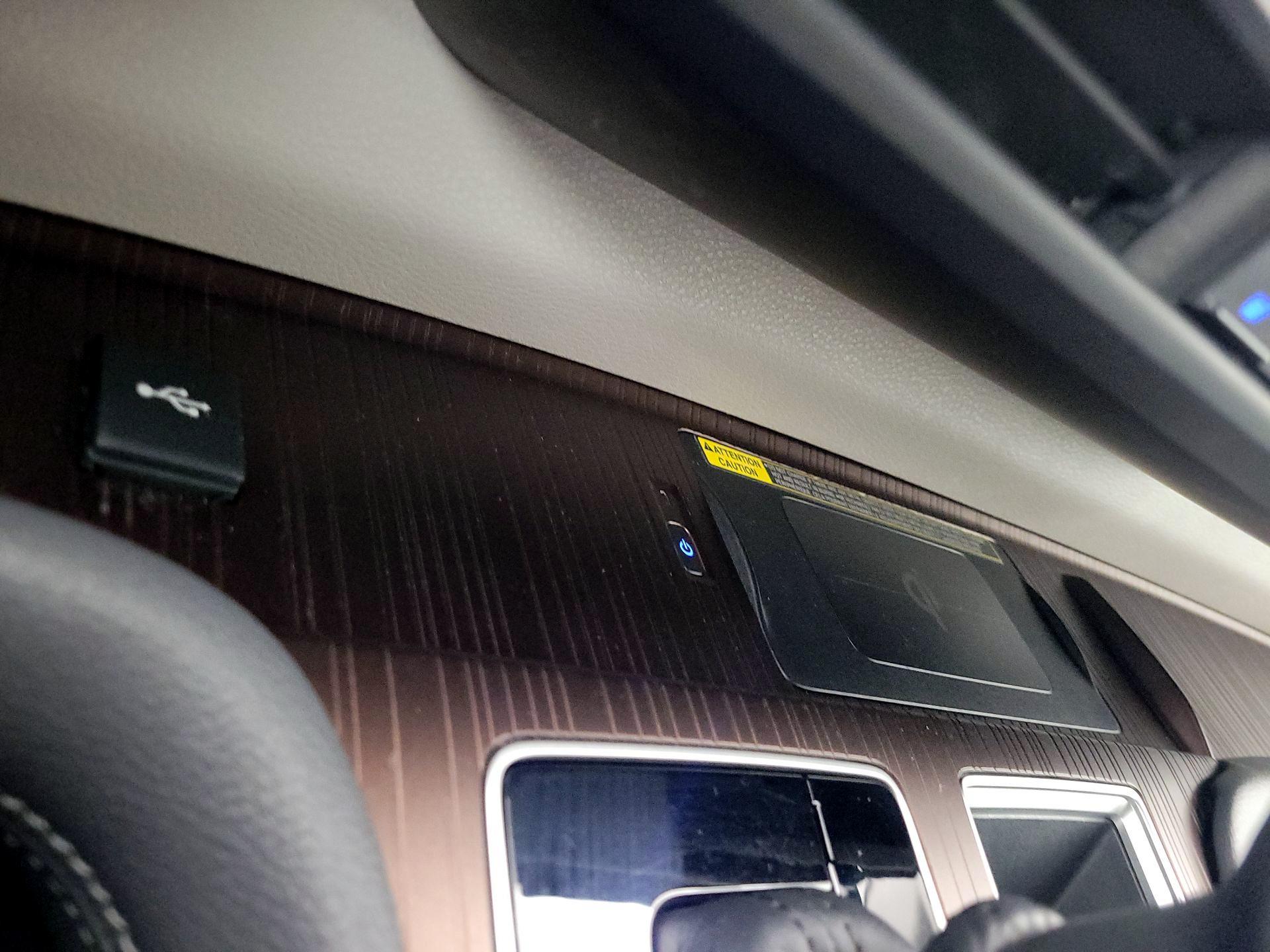 Thumbnail: 2021 Toyota Sienna - 19