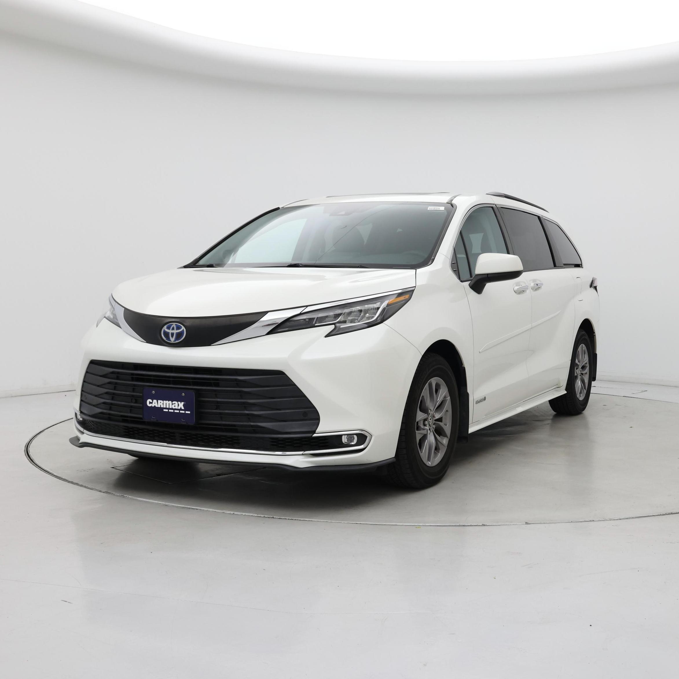 Thumbnail: 2021 Toyota Sienna - 4