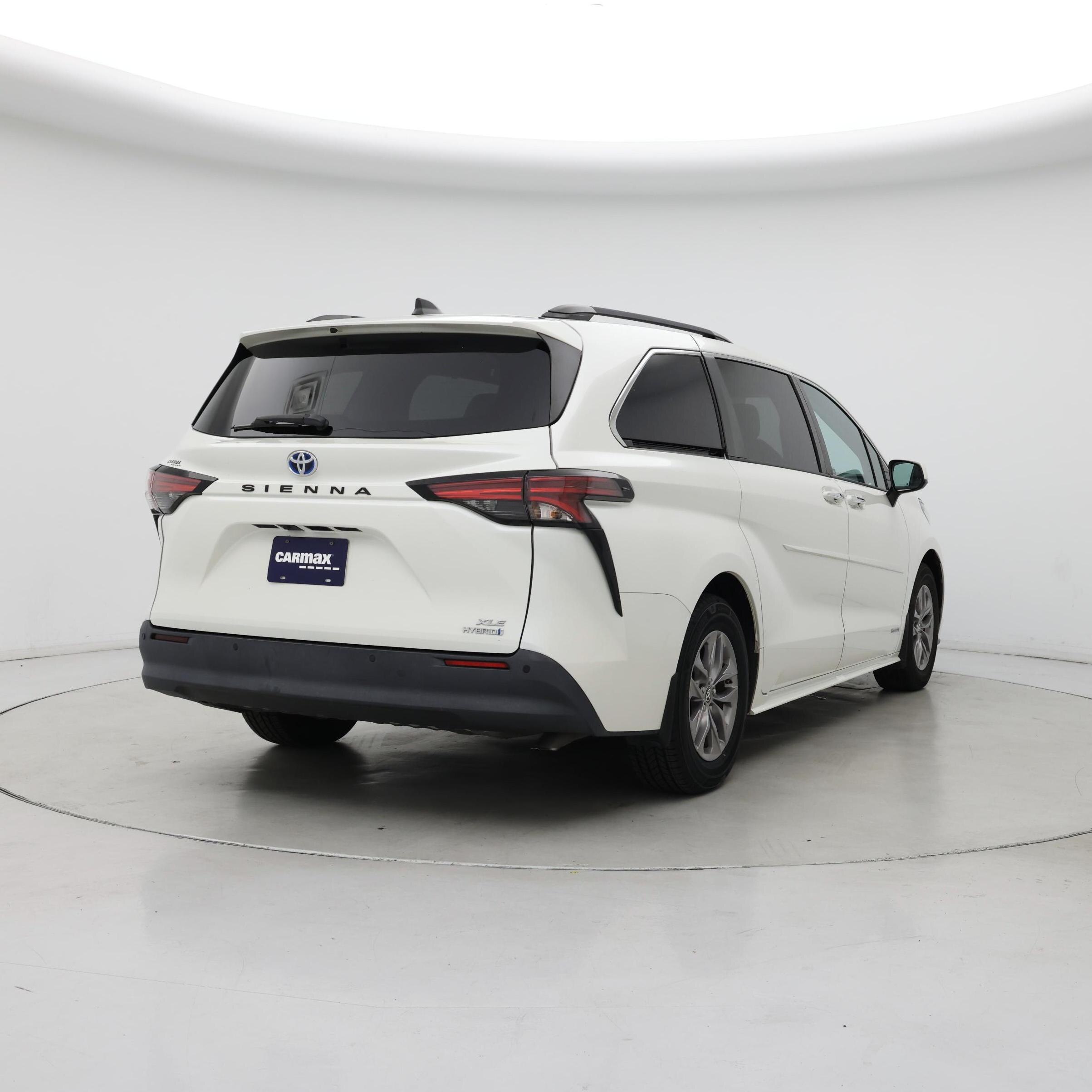 Thumbnail: 2021 Toyota Sienna - 8