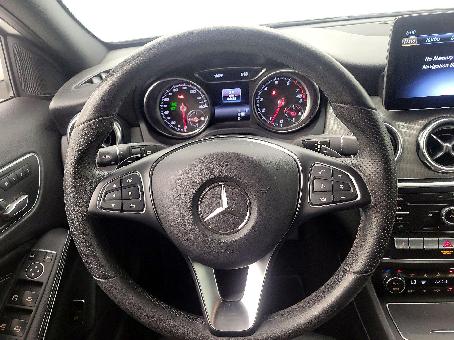 Thumbnail: 2019 Mercedes-Benz GLA - 10