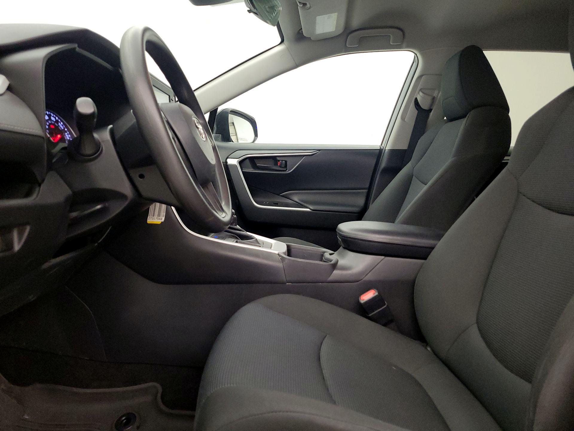 Thumbnail: 2021 Toyota RAV4 - 11