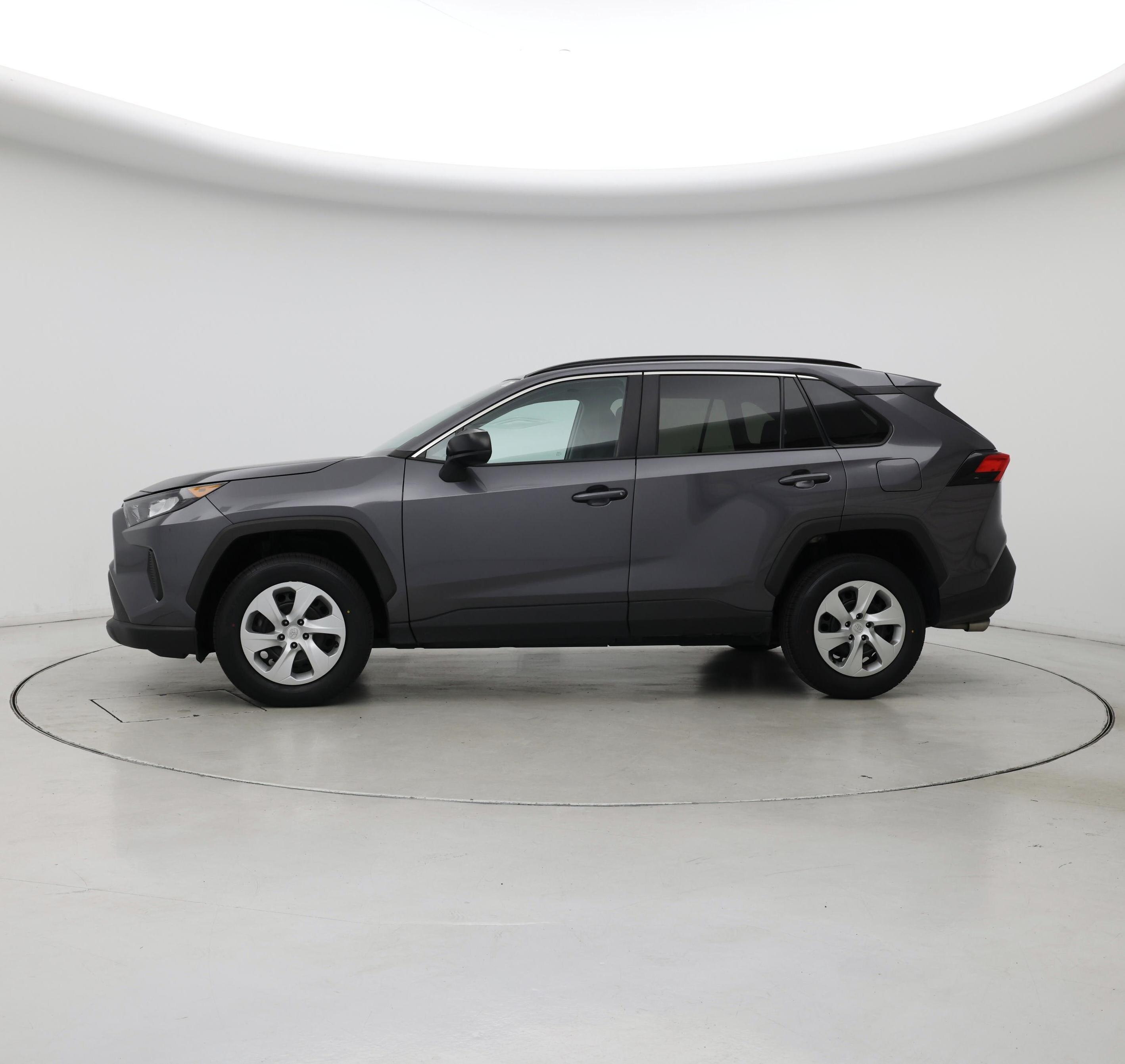 Thumbnail: 2021 Toyota RAV4 - 3