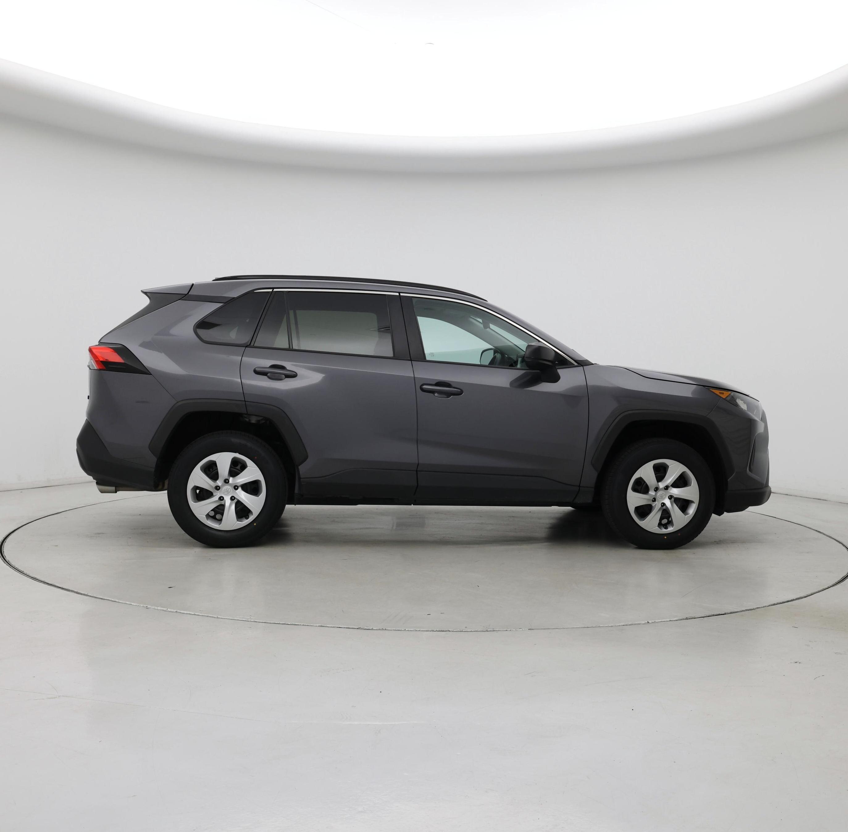 Thumbnail: 2021 Toyota RAV4 - 7
