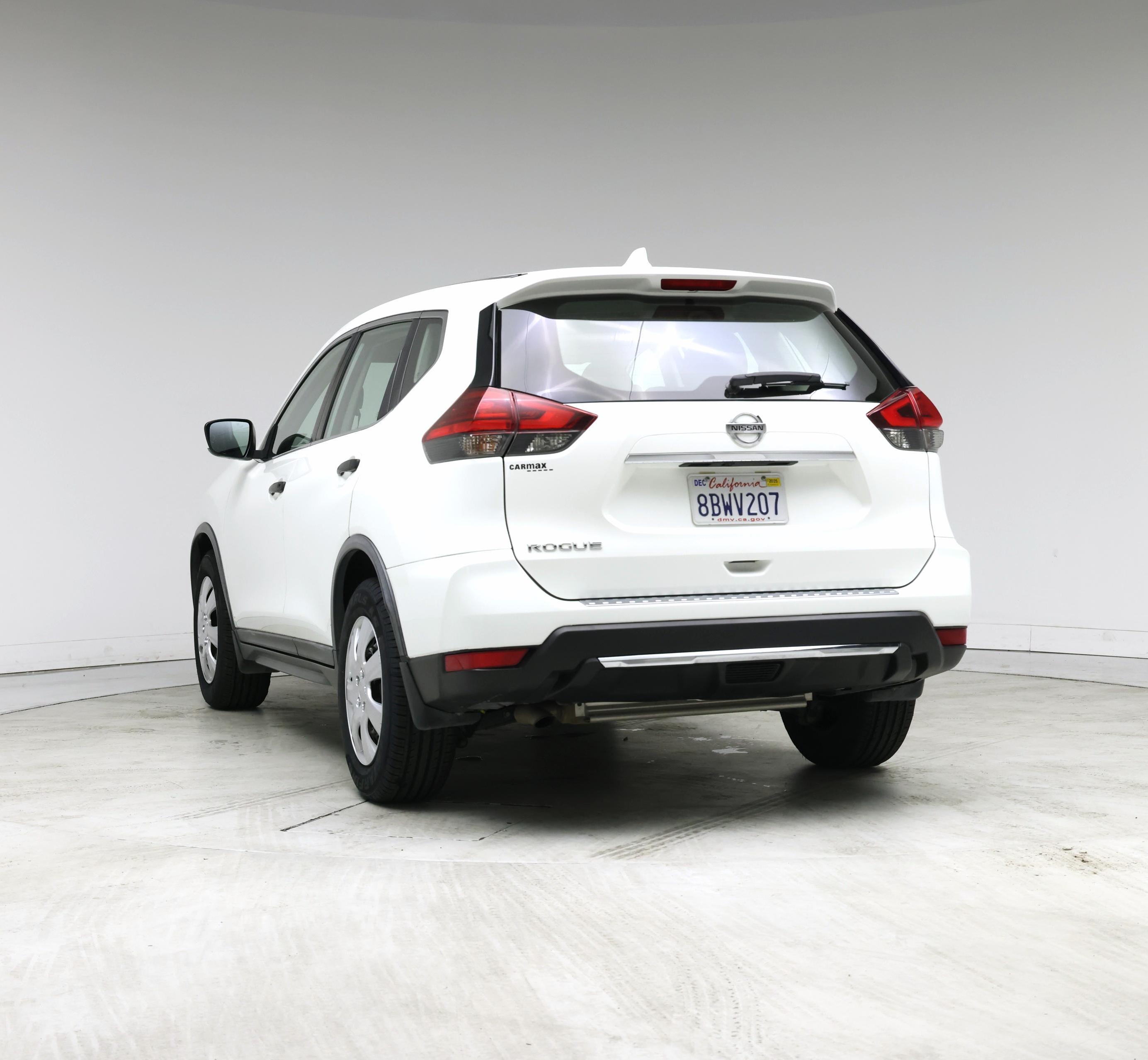 Thumbnail: 2017 Nissan Rogue - 2
