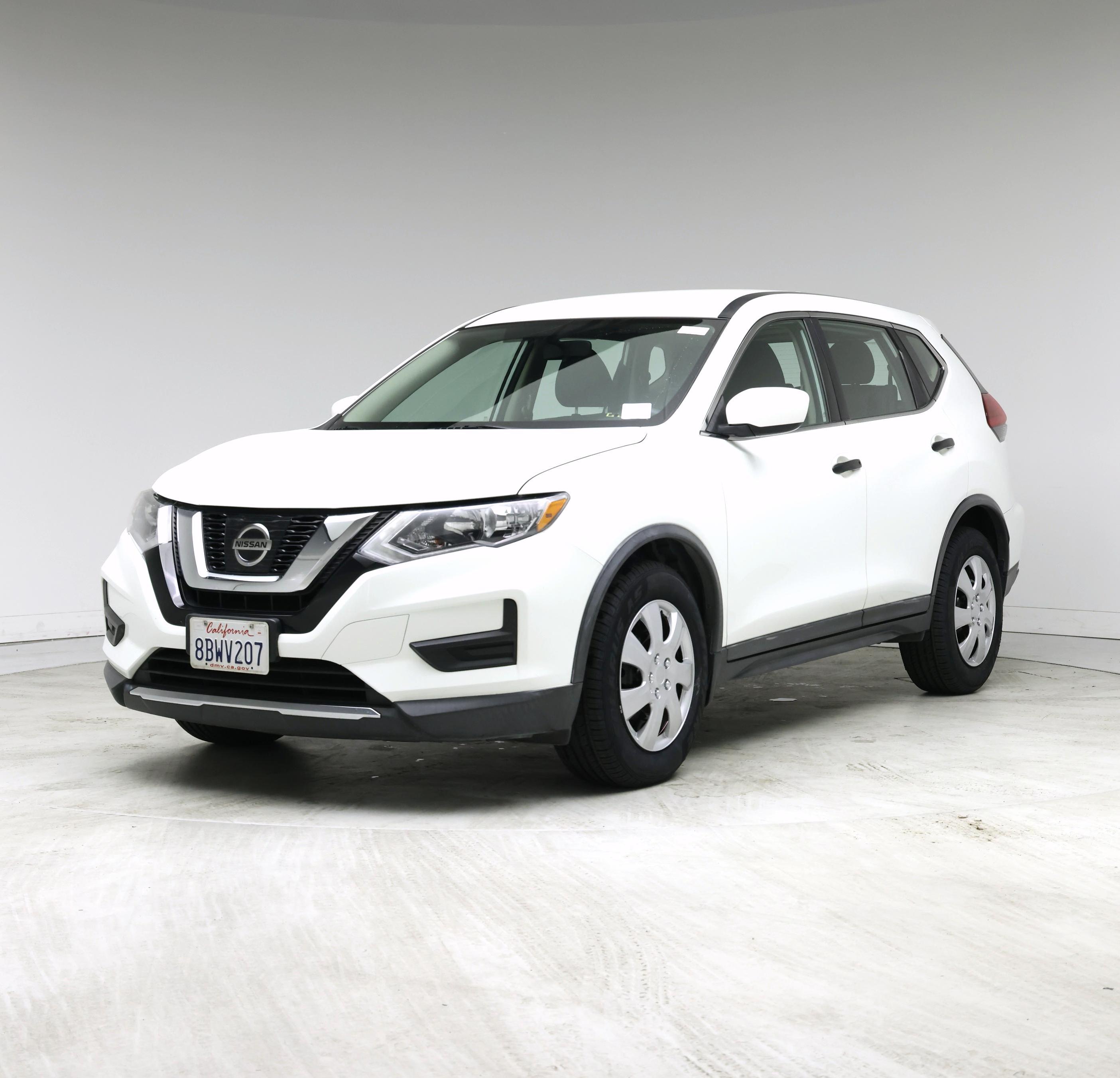 Thumbnail: 2017 Nissan Rogue - 4