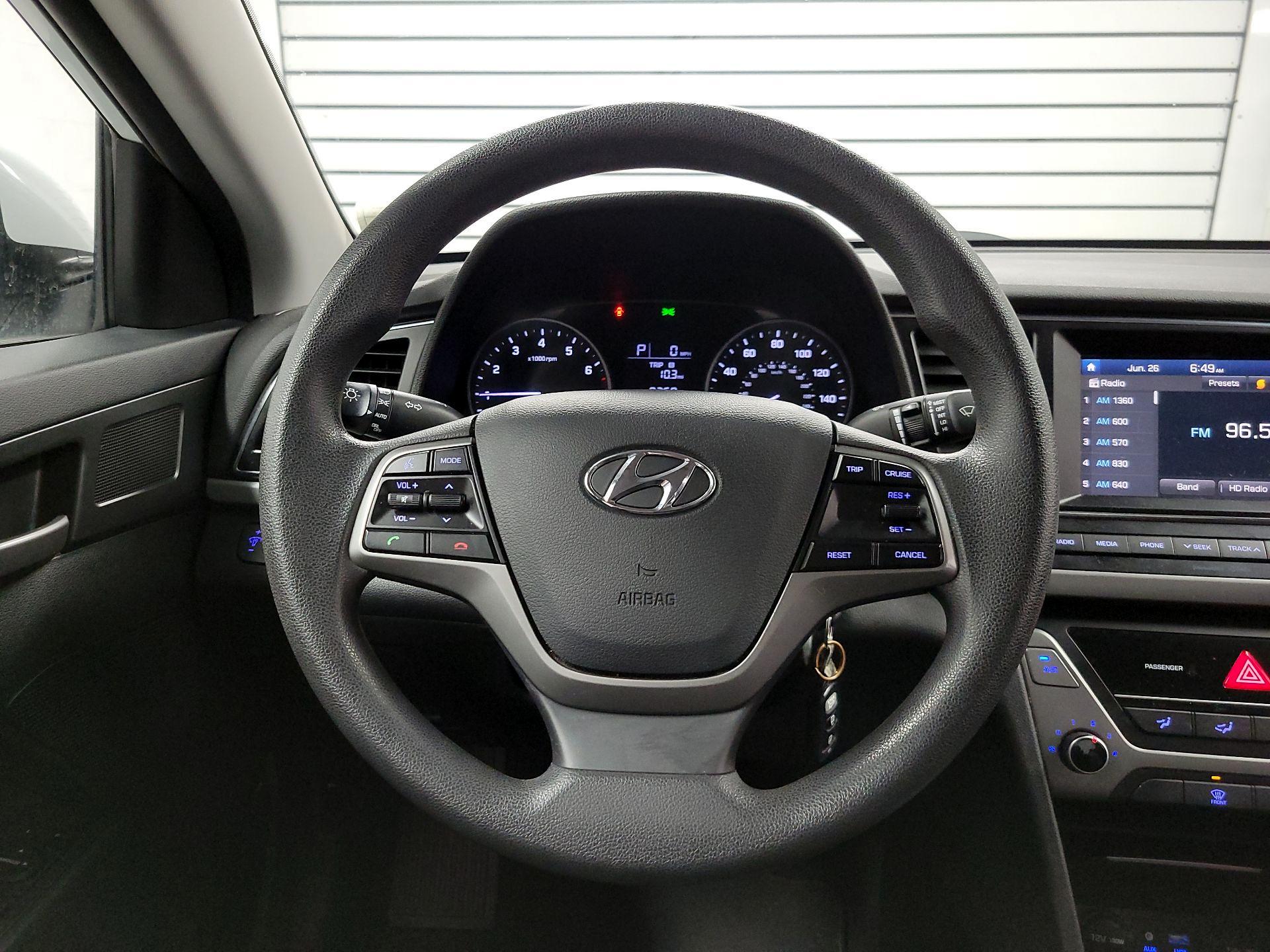 Thumbnail: 2018 Hyundai Elantra - 10