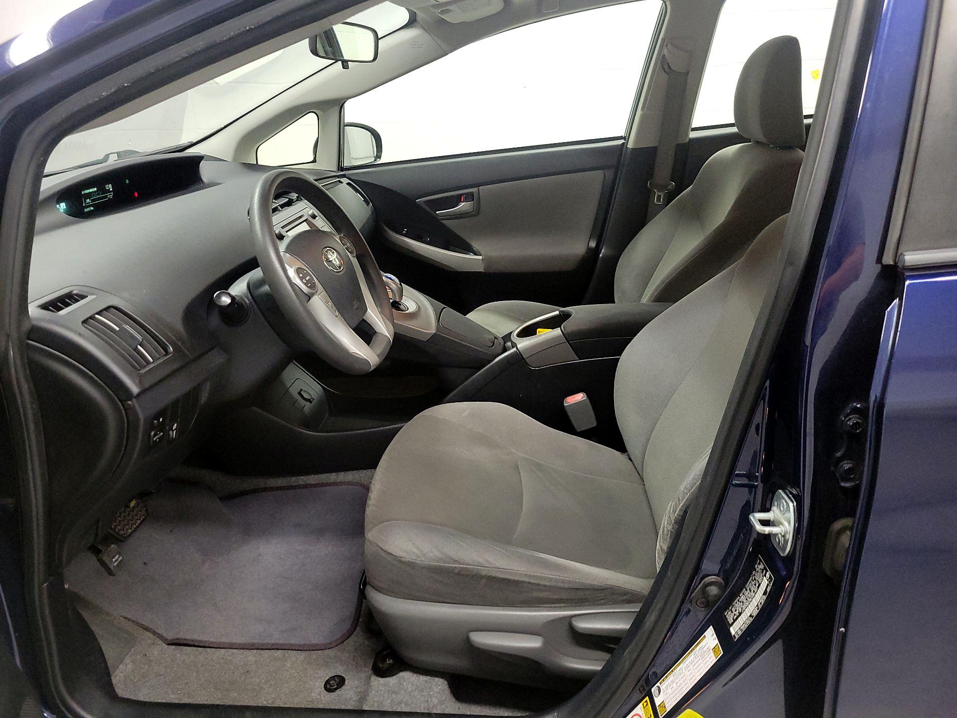 Thumbnail: 2014 Toyota Prius - 11