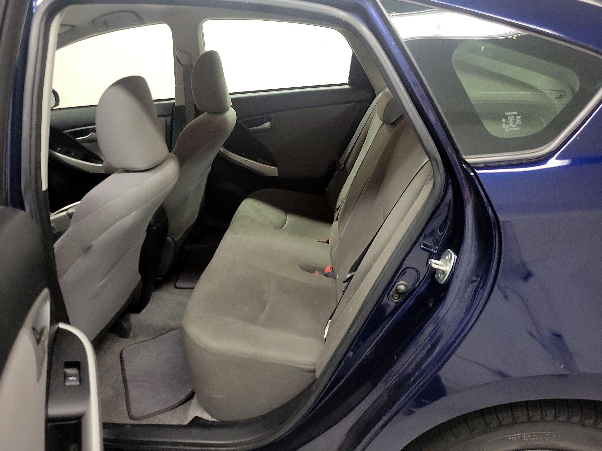 Thumbnail: 2014 Toyota Prius - 17