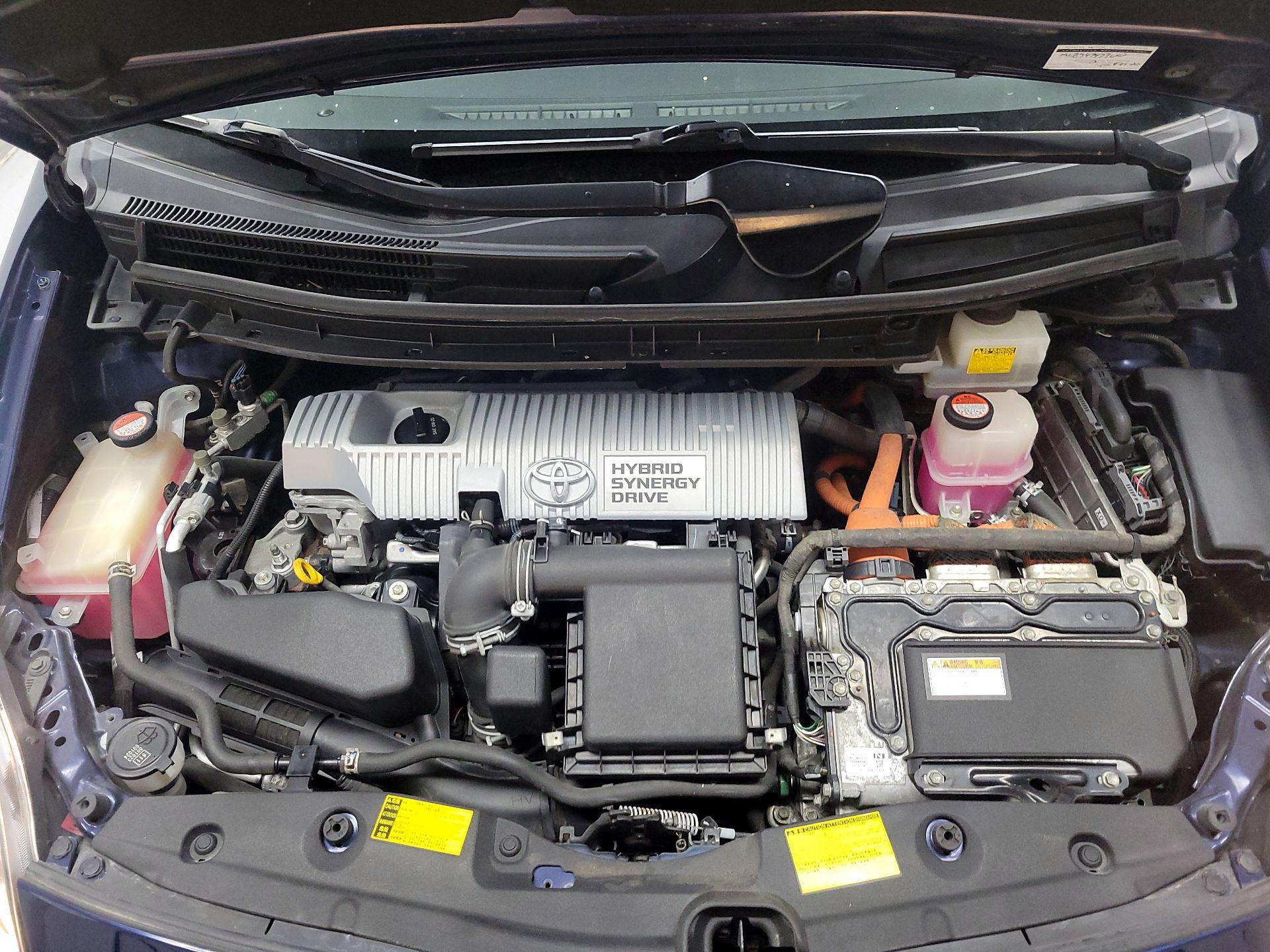 Thumbnail: 2014 Toyota Prius - 19