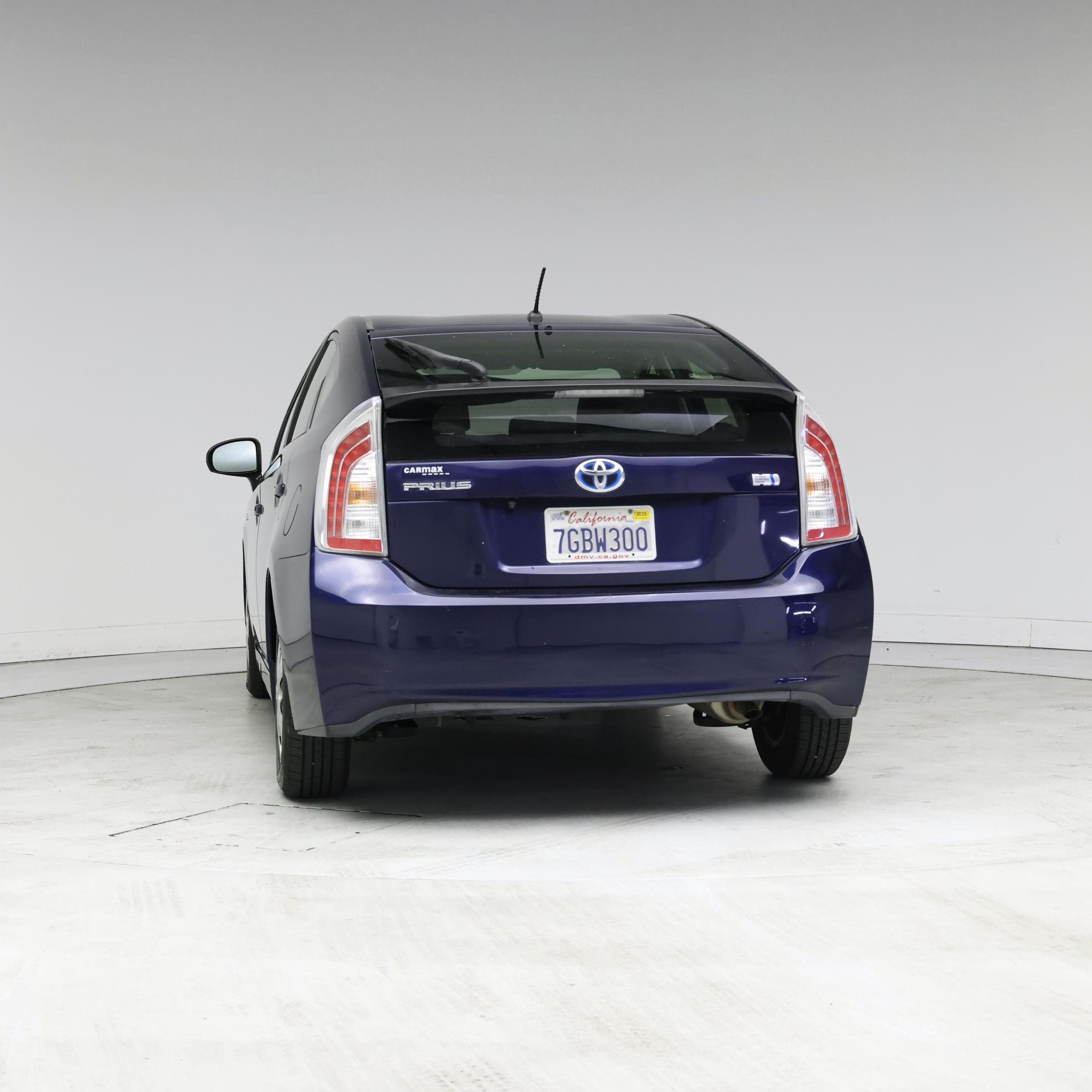 Thumbnail: 2014 Toyota Prius - 6