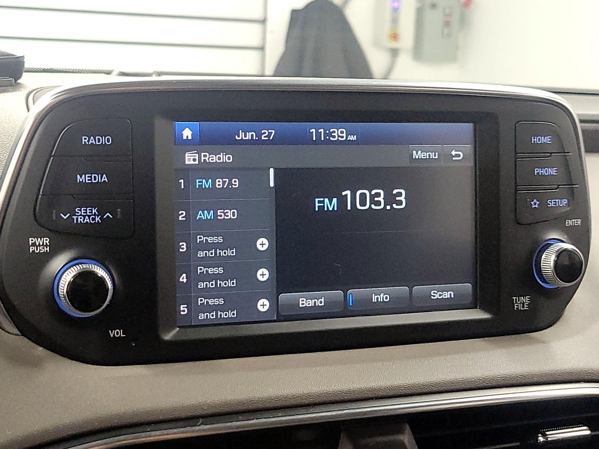 Thumbnail: 2019 Hyundai Santa Fe - 14