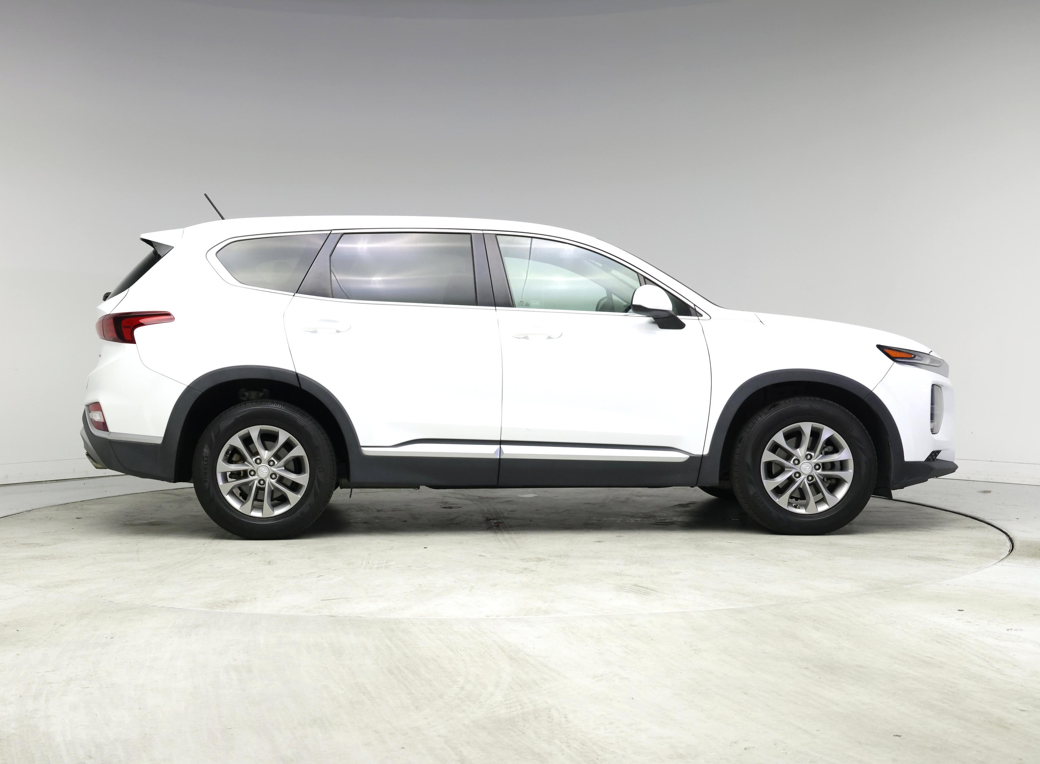 Thumbnail: 2019 Hyundai Santa Fe - 7