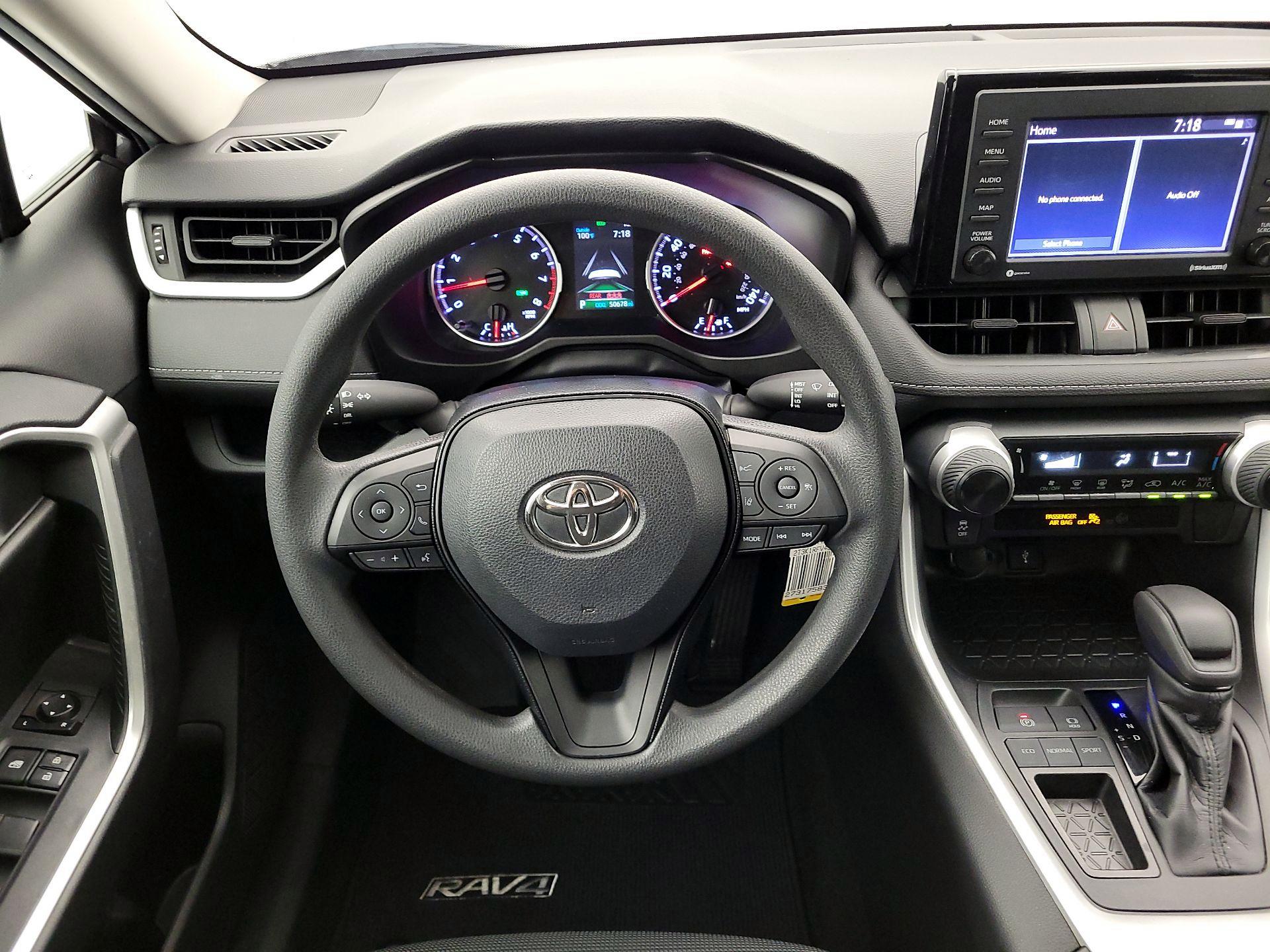Thumbnail: 2020 Toyota RAV4 - 10