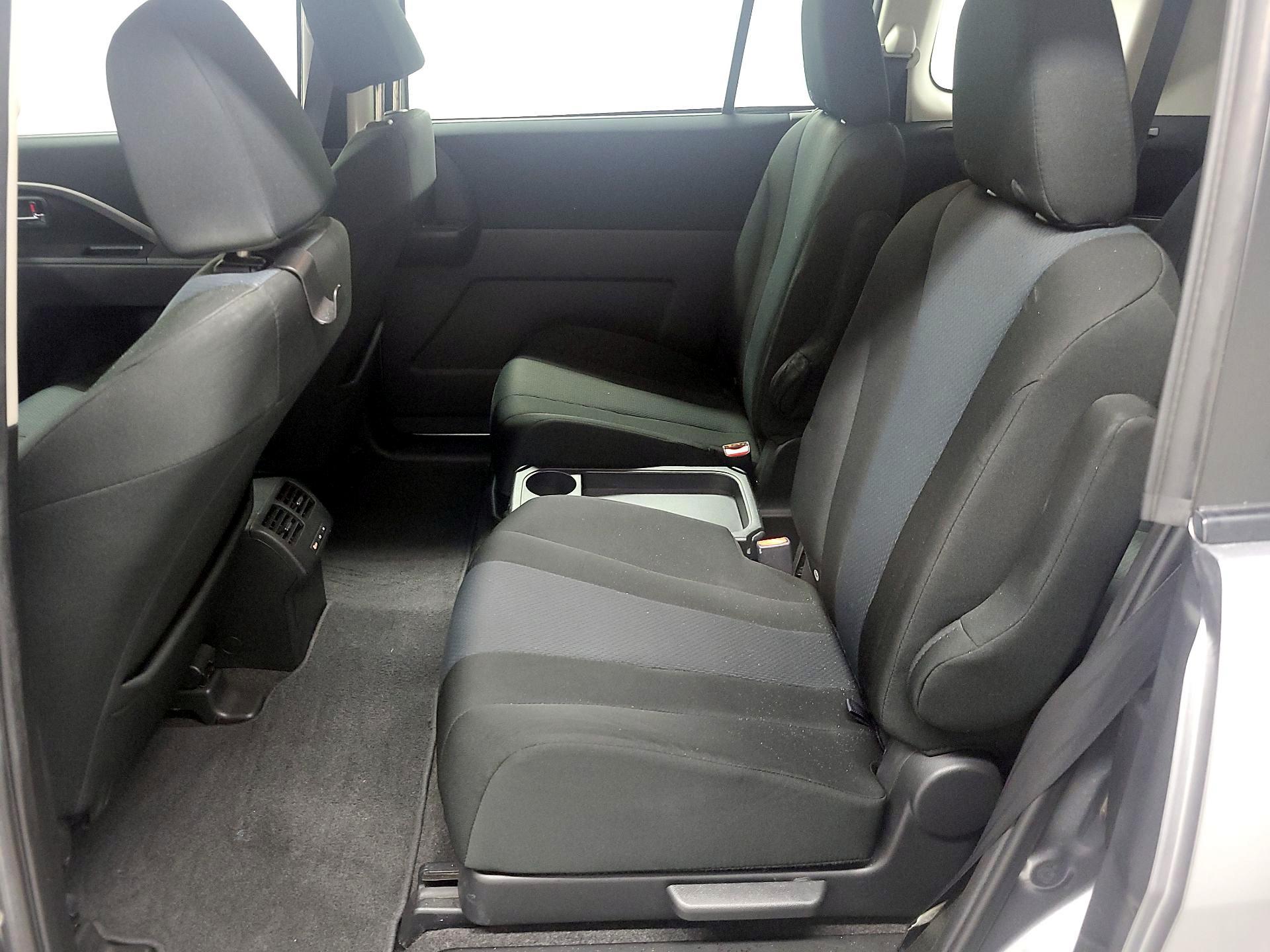 Thumbnail: 2015 Mazda Mazda5 - 17