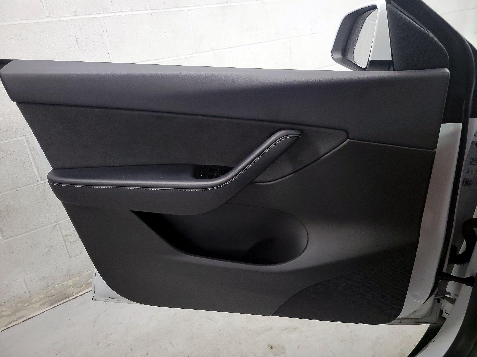 Thumbnail: 2020 Tesla Model Y - 12