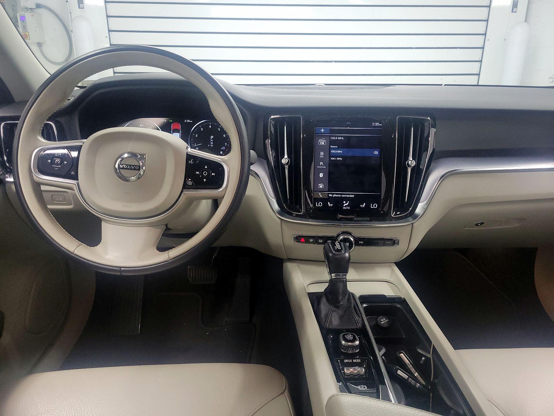Thumbnail: 2020 Volvo S60 - 9