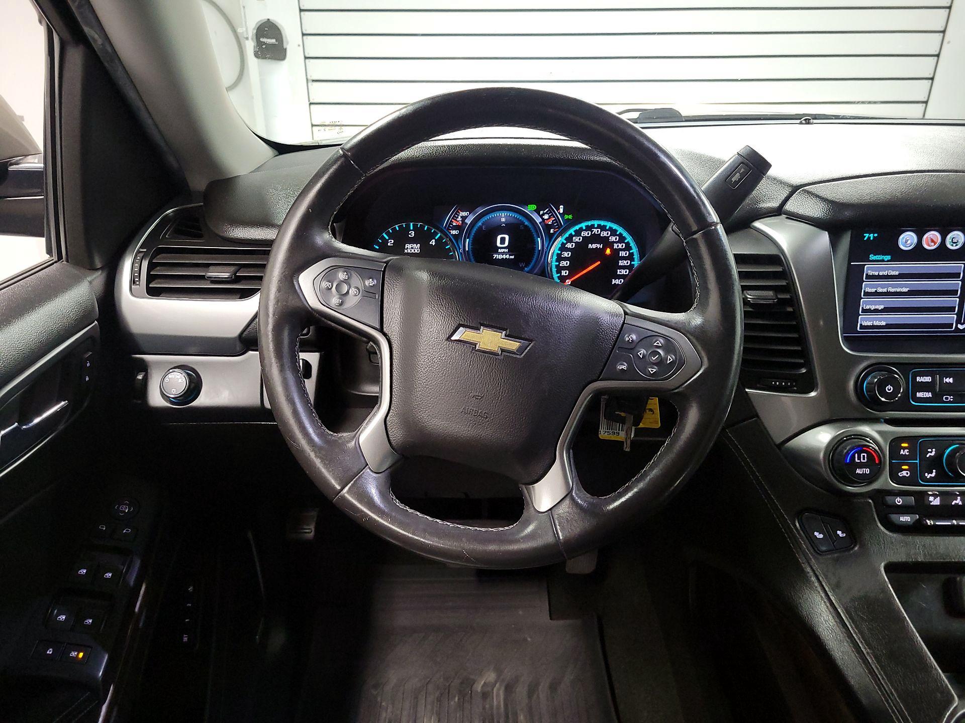Thumbnail: 2017 Chevrolet Tahoe - 10