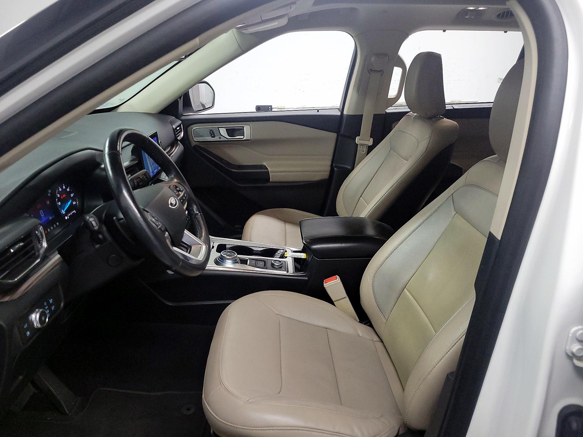 Thumbnail: 2020 Ford Explorer - 11