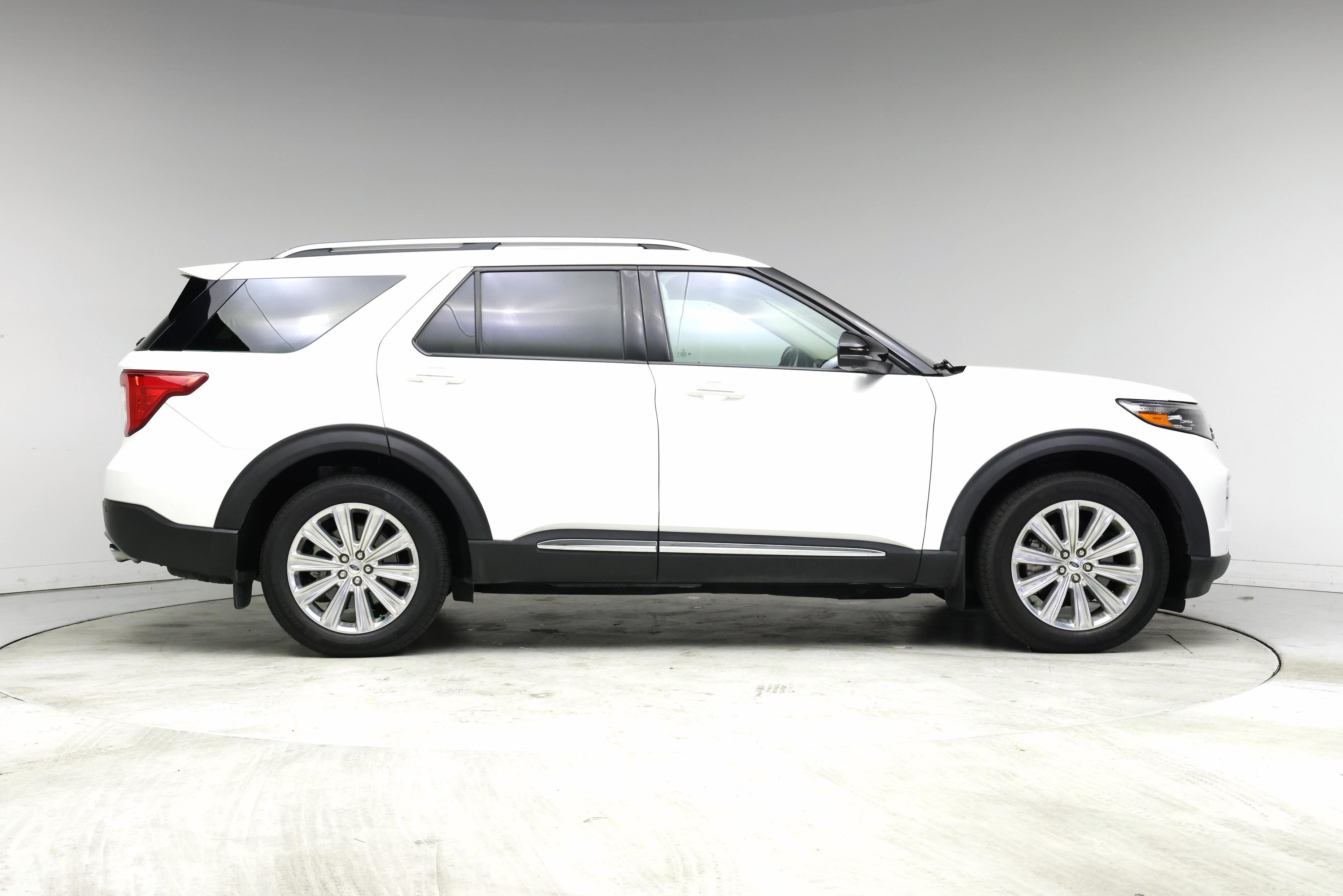 Thumbnail: 2020 Ford Explorer - 7
