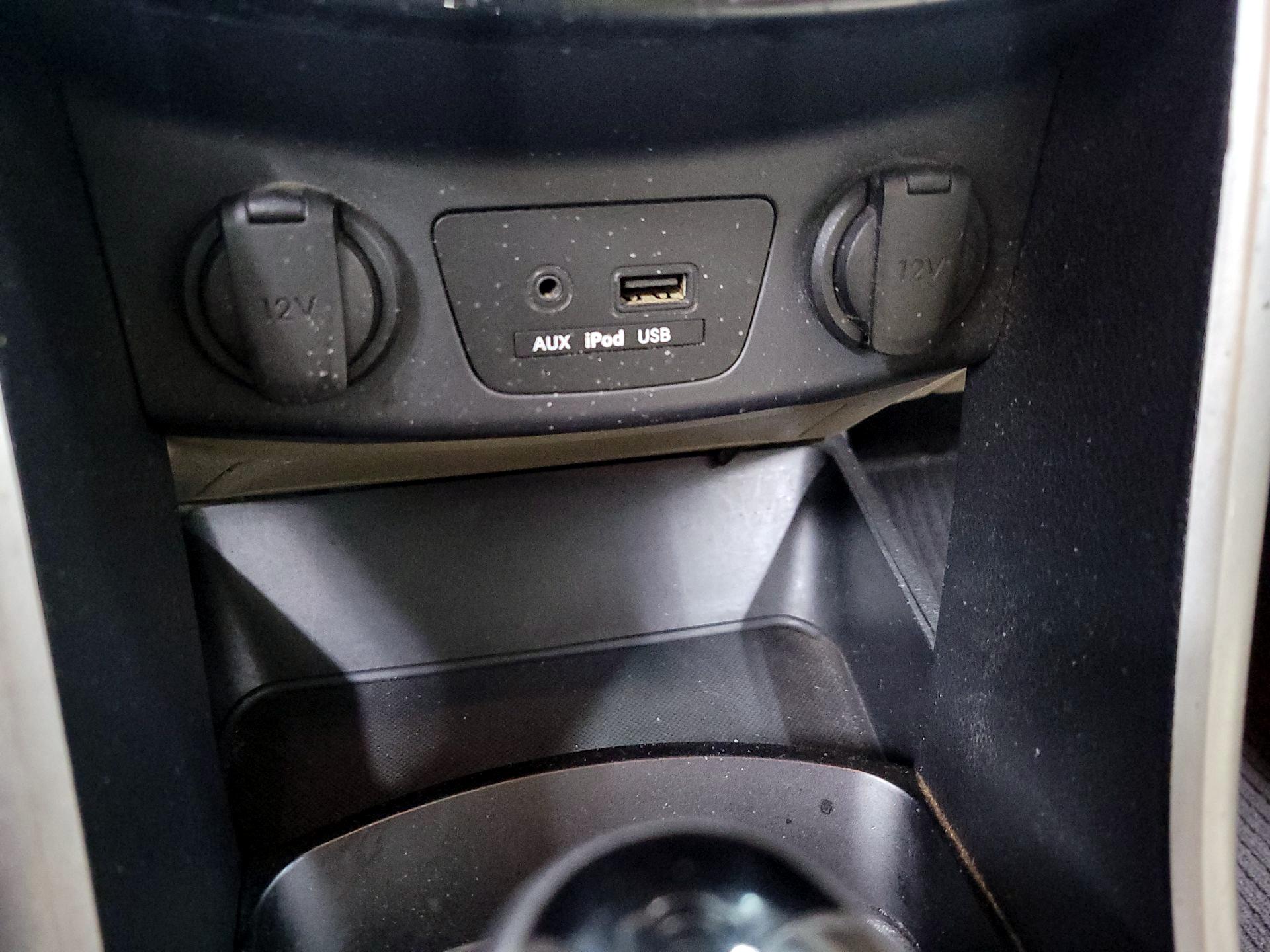 Thumbnail: 2014 Hyundai Elantra - 17