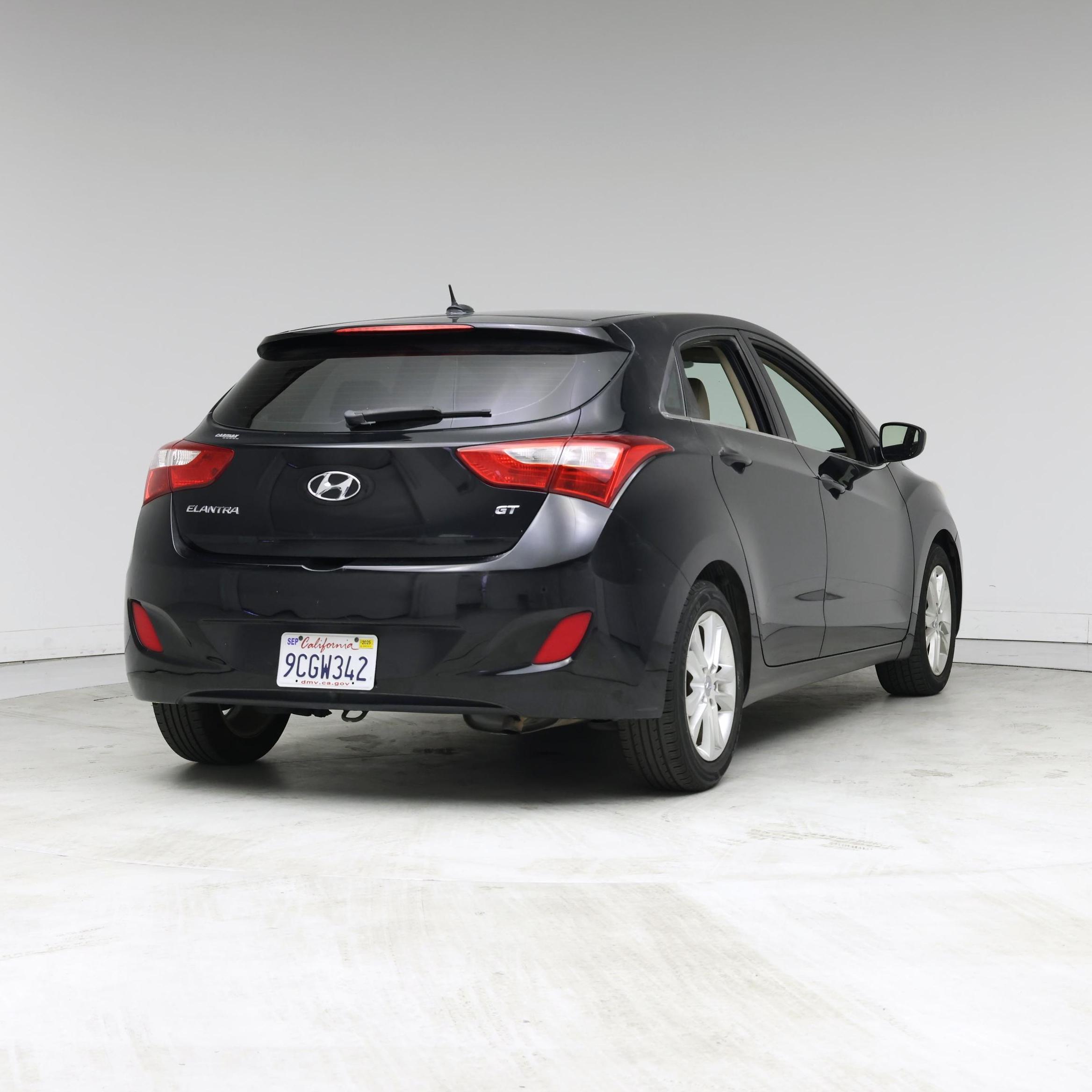 Thumbnail: 2014 Hyundai Elantra - 8