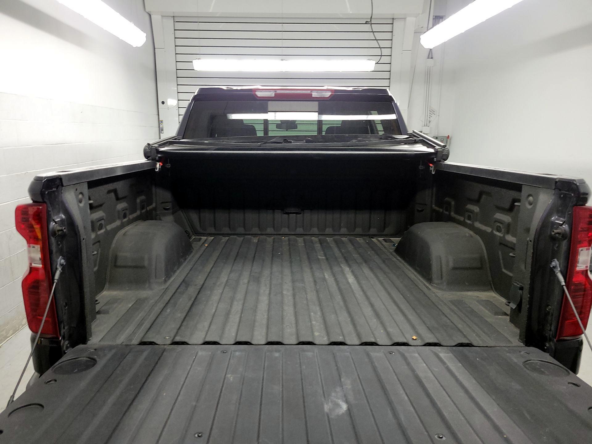 Thumbnail: 2023 Chevrolet Silverado 1500 - 18
