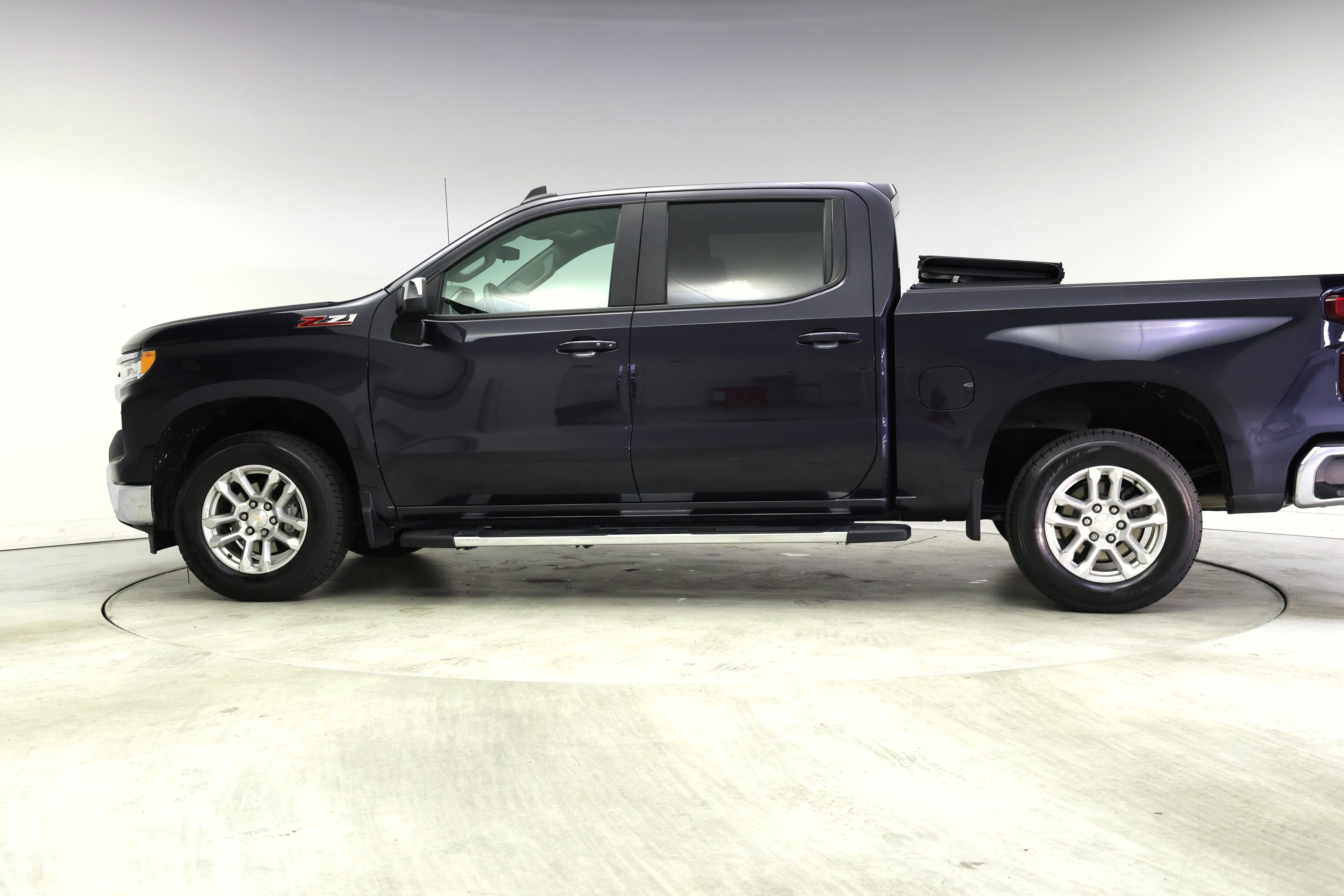Thumbnail: 2023 Chevrolet Silverado 1500 - 3