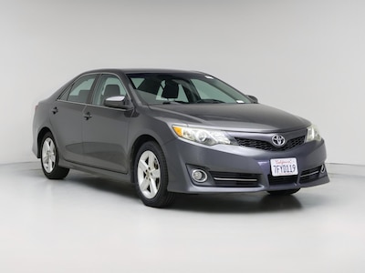 Gray 2014 Toyota Camry SE